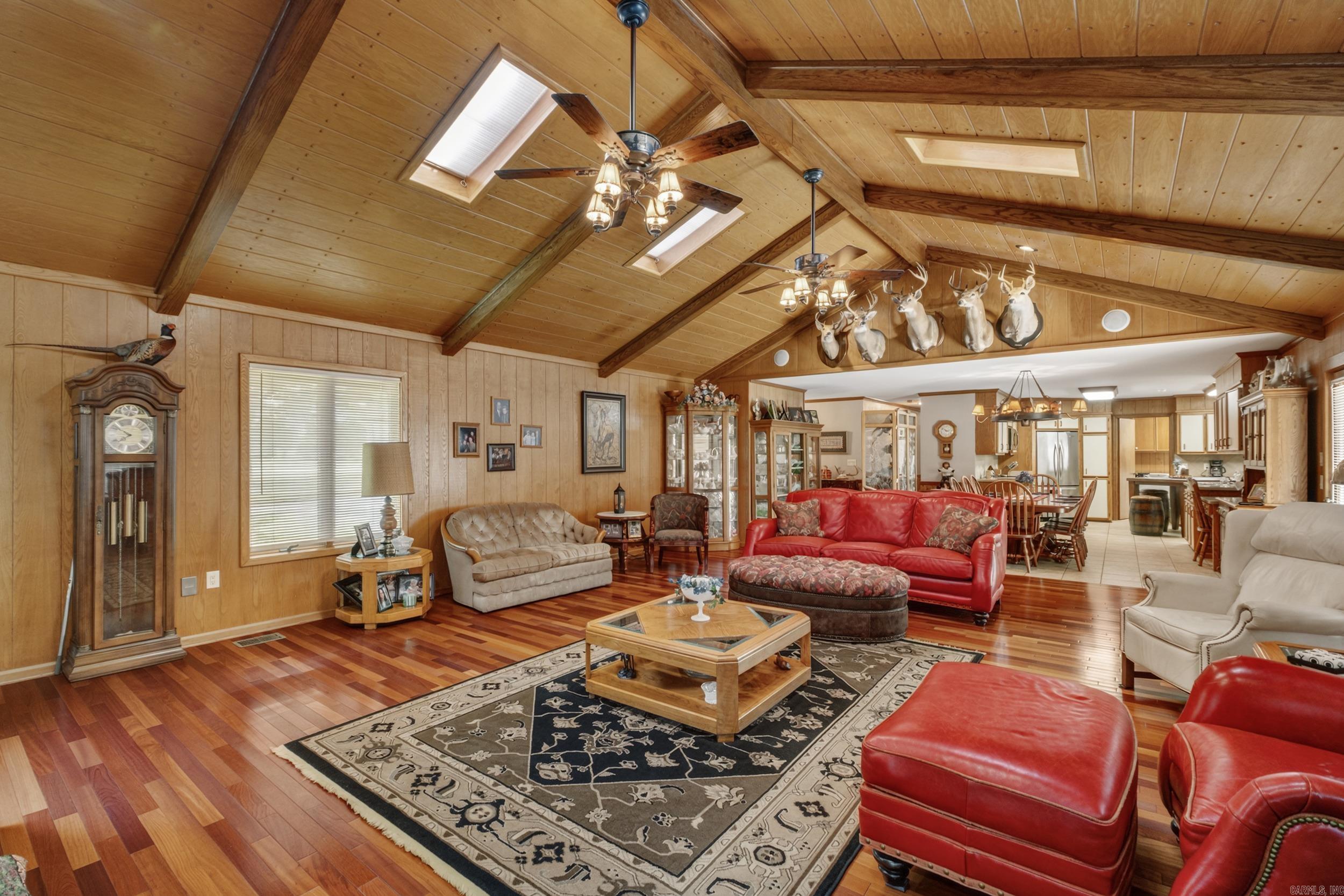 COUNTRY VALLEY ESTATES - Residential