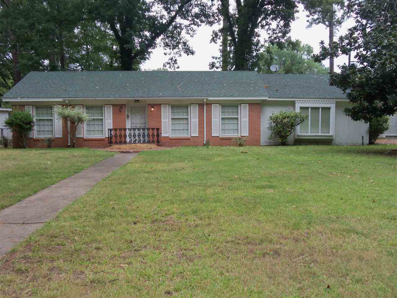QUAINT HOME WITH A LOT OF CHARACTER! WHITE PICKET FENCE TO TOP OF THIS HOME! THREE BEDROOM HOME, 1 BATH, BEAUTIFUL TRACK LIGHTING & FIREPLACE. SQ. FT. APPROX. MEASURING ENCOURAGED. See Agent Remarks!