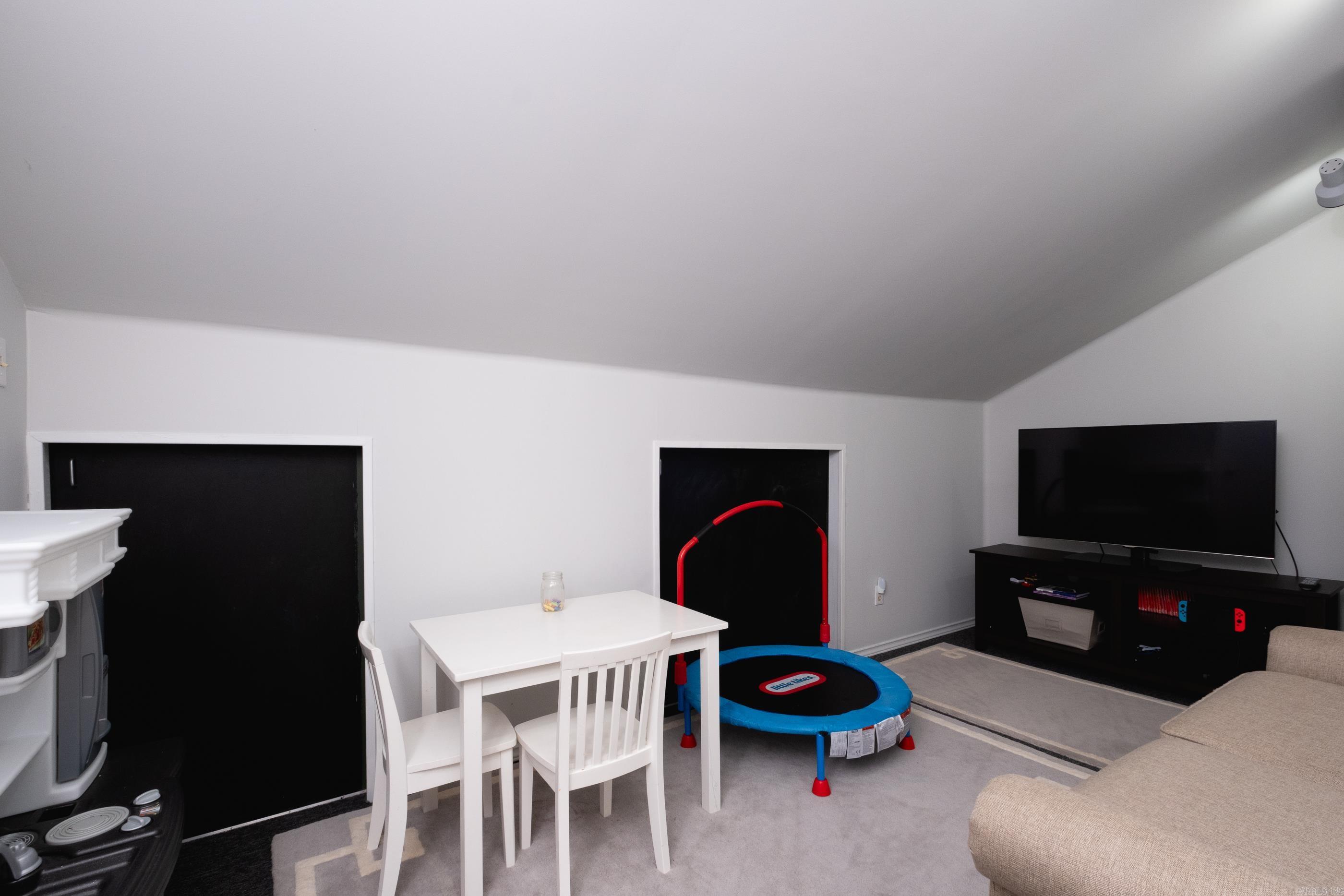 LONGLEA - Residential