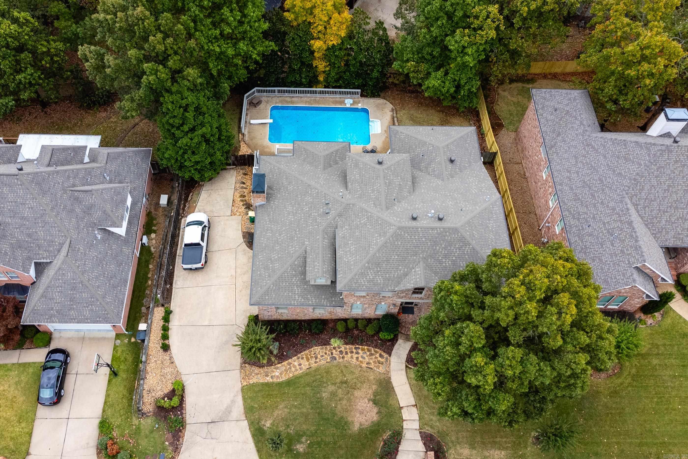 LONGLEA - Residential