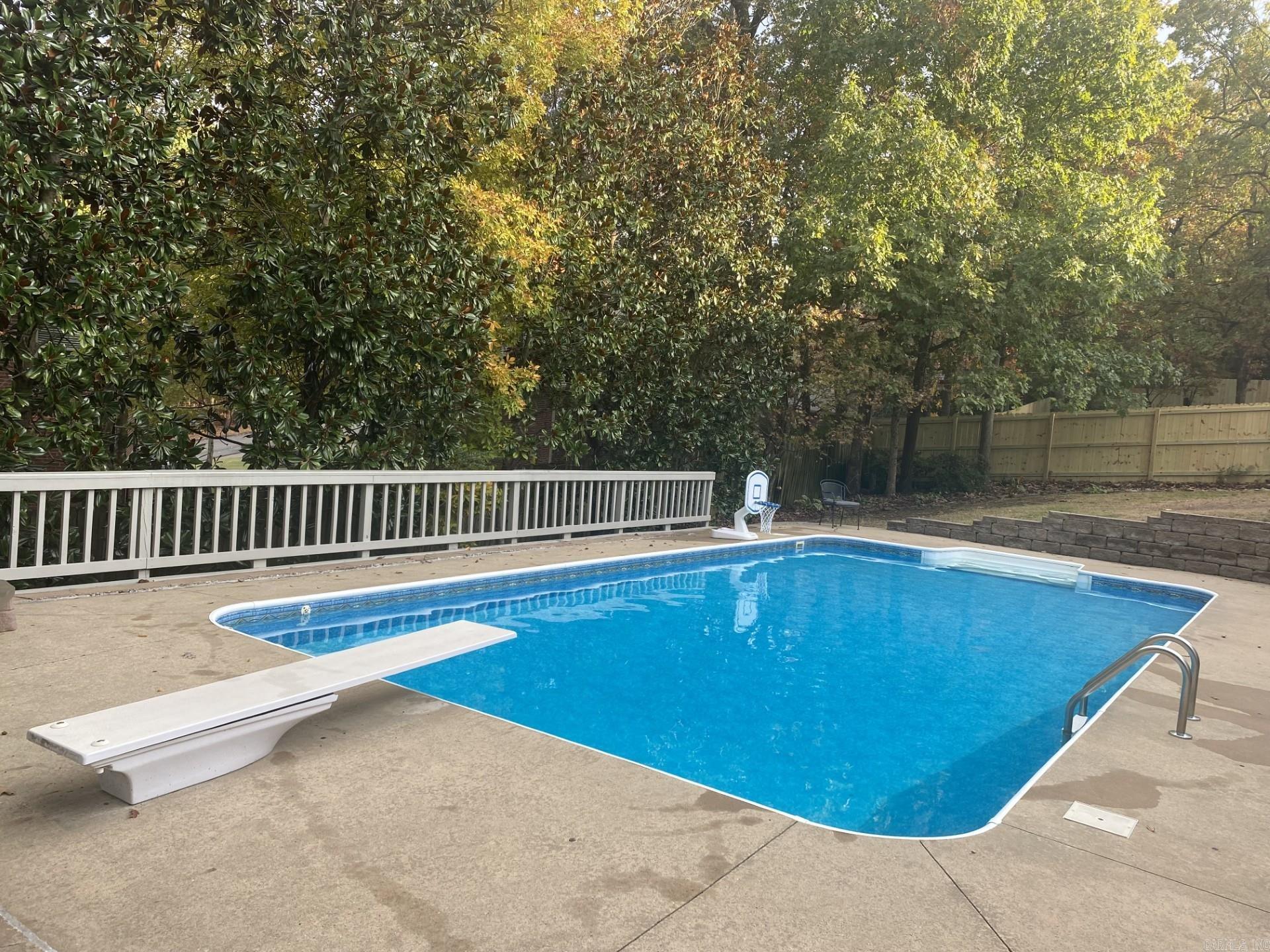 LONGLEA - Residential