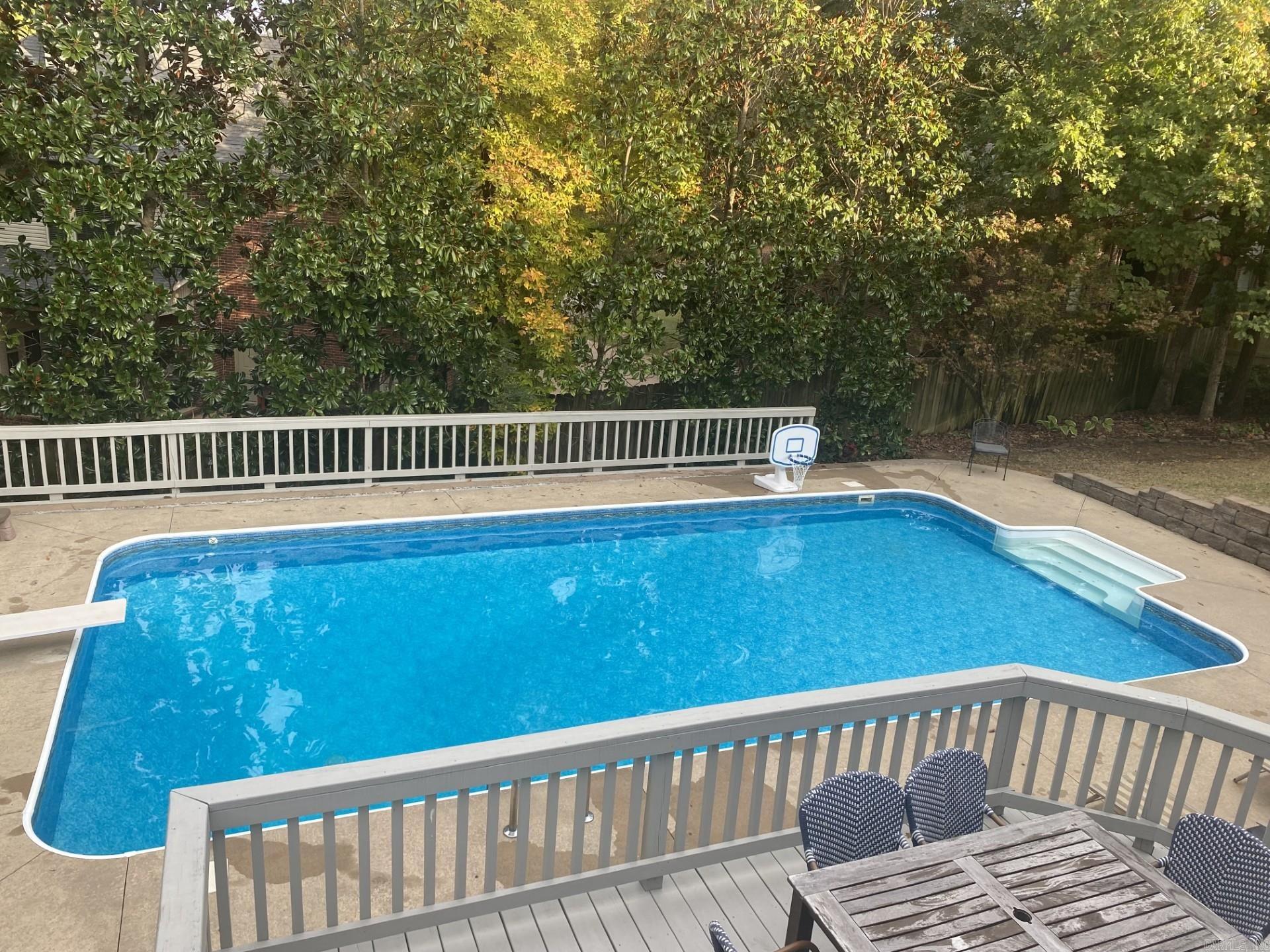 LONGLEA - Residential