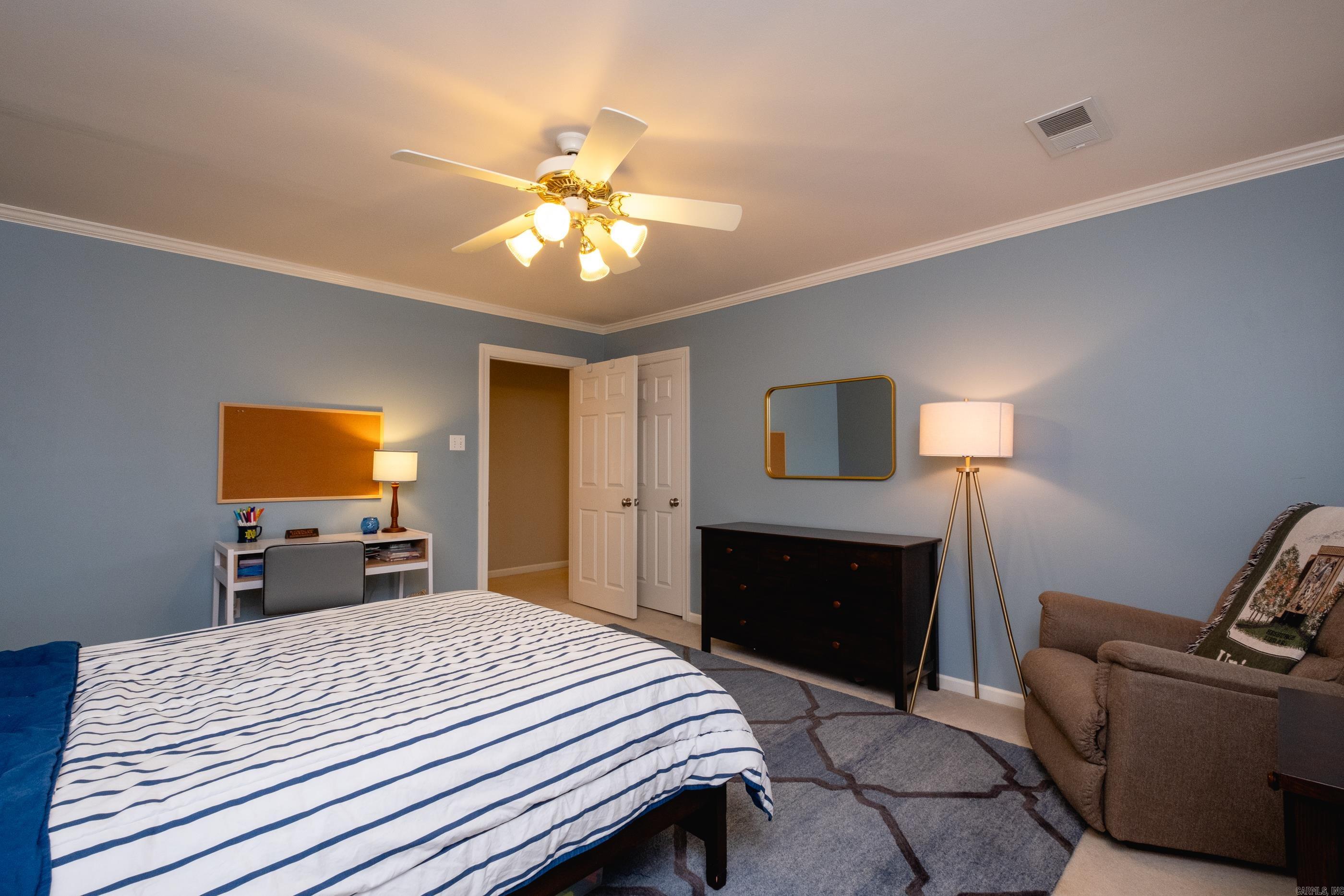 LONGLEA - Residential