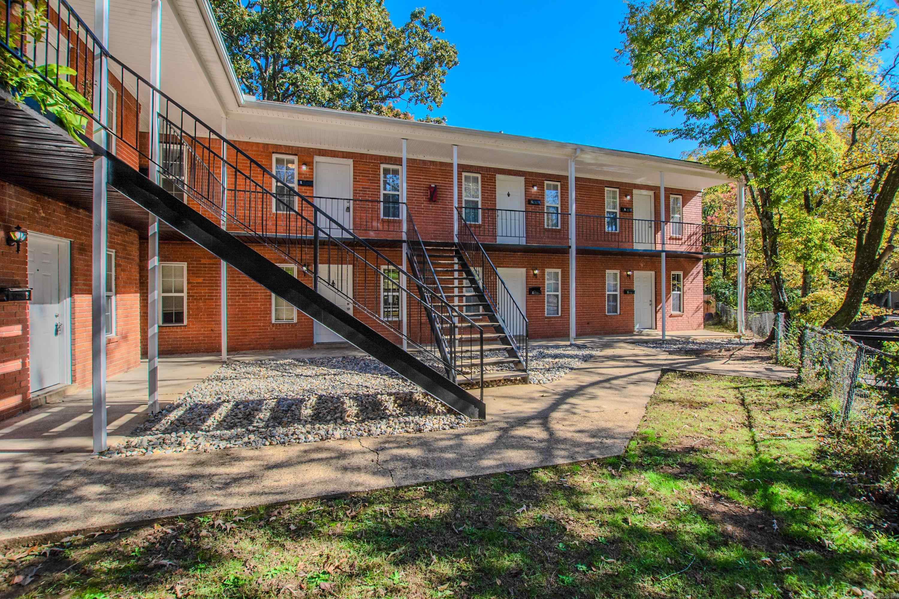 Hill Crest - Residential Lease