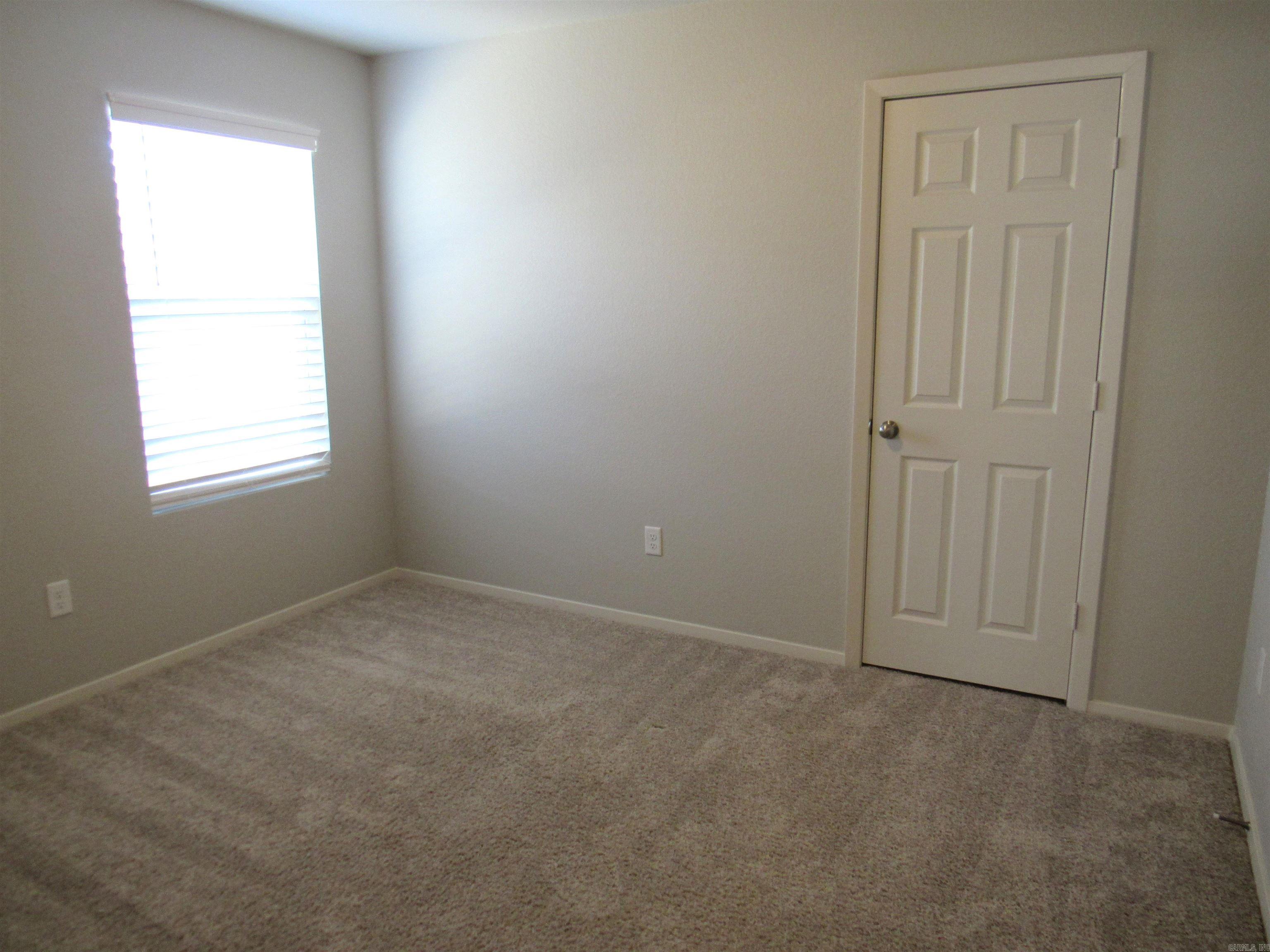 OAKLAND GROVE ESTATES - Residential