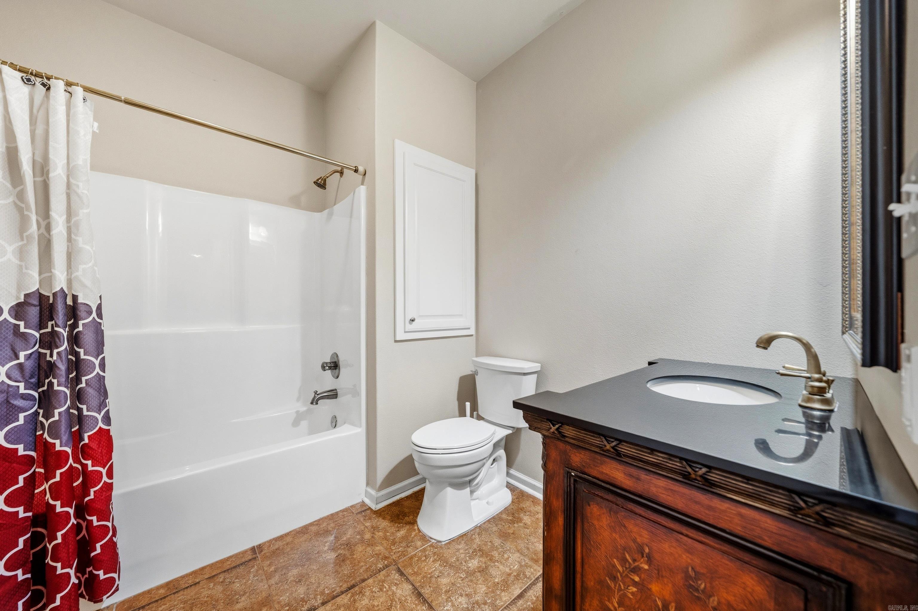 HIGH MEADOW ESTATES - Residential
