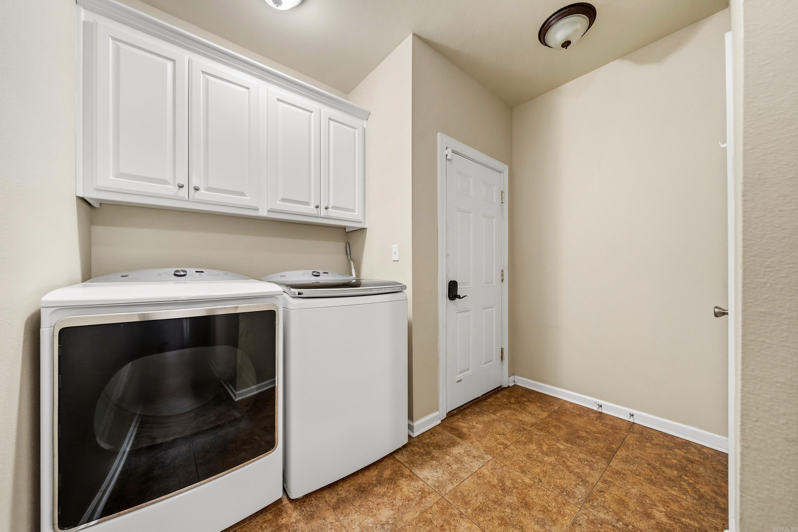 HIGH MEADOW ESTATES - Residential