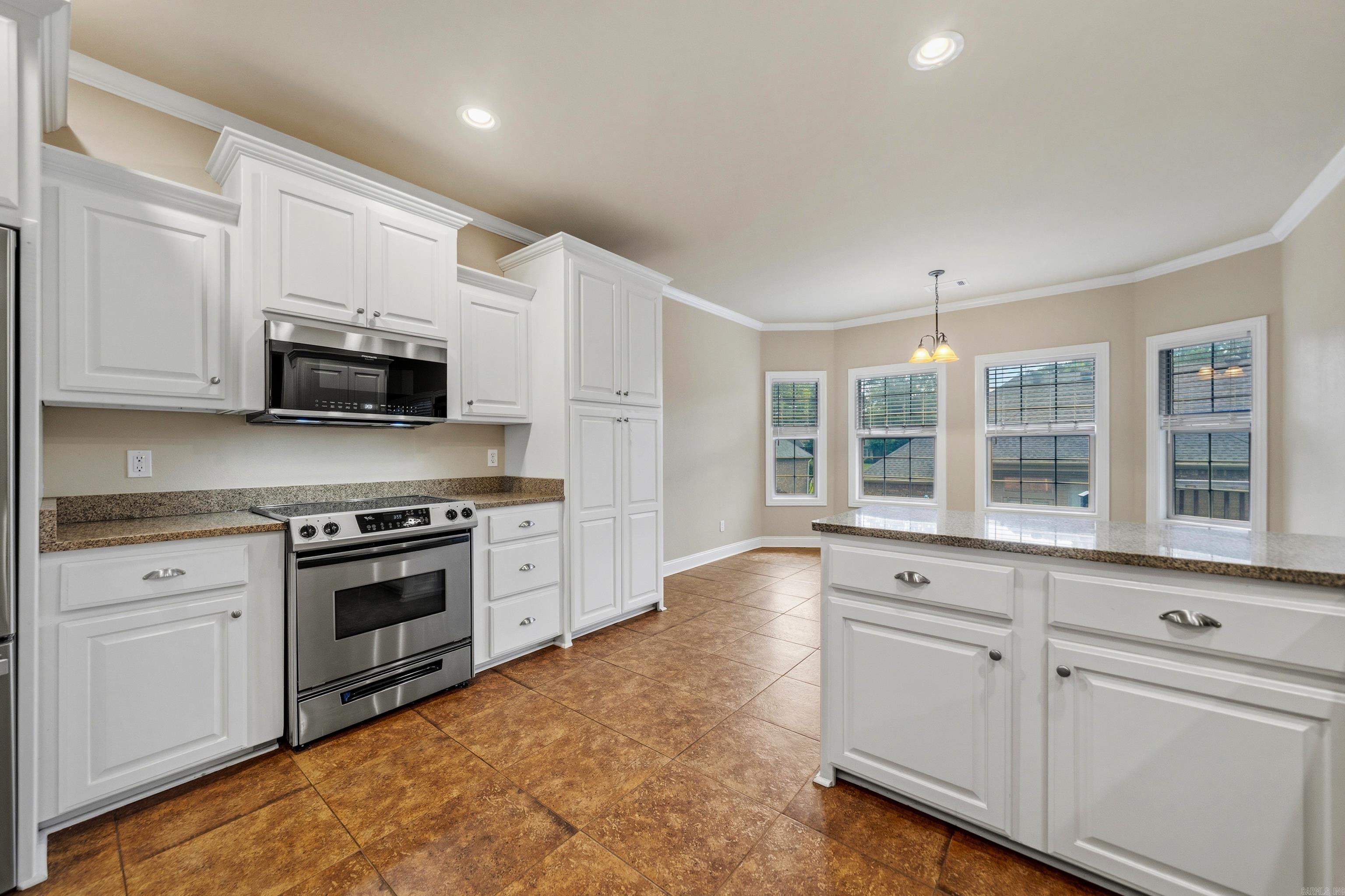 HIGH MEADOW ESTATES - Residential