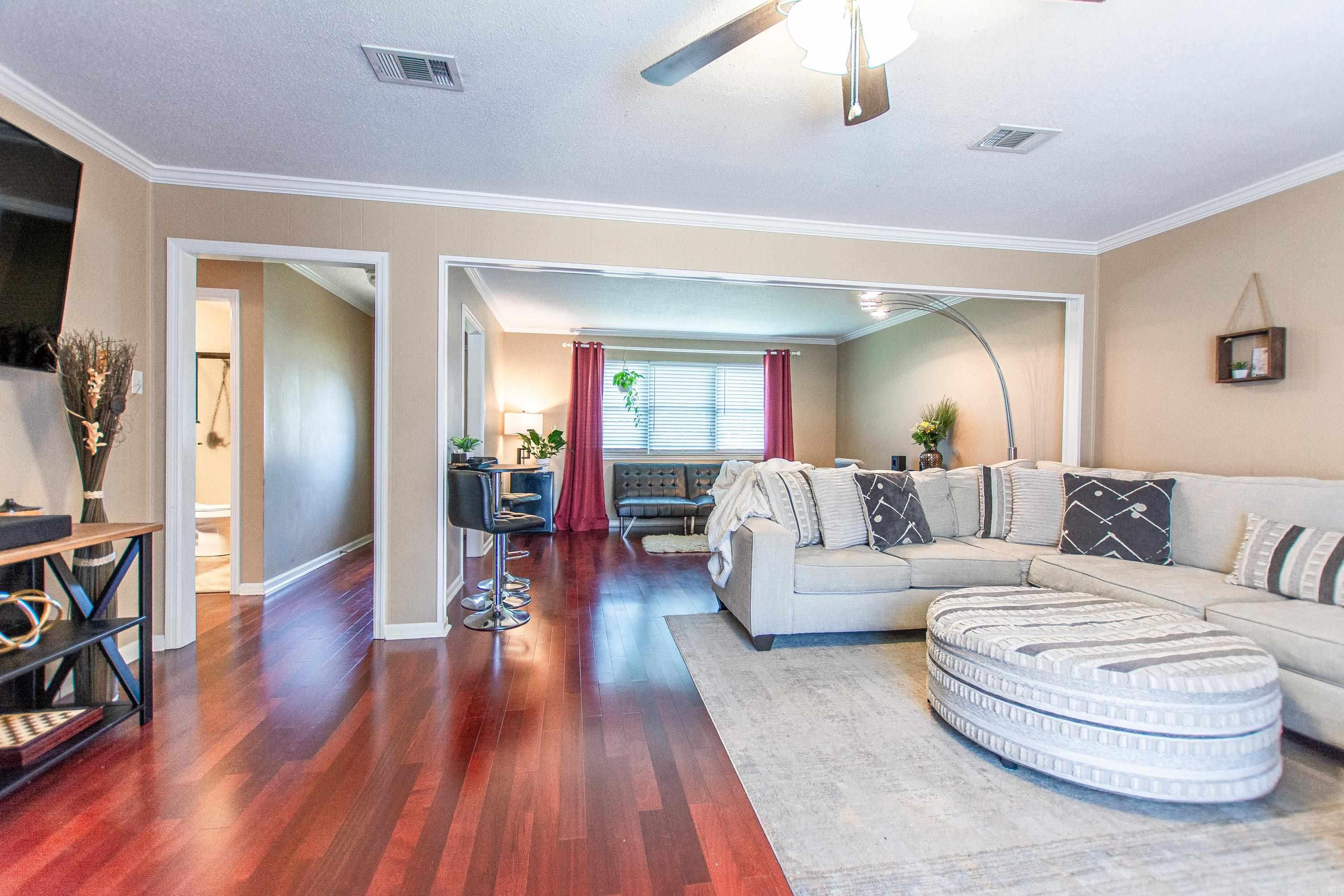 STONEWALL - Residential