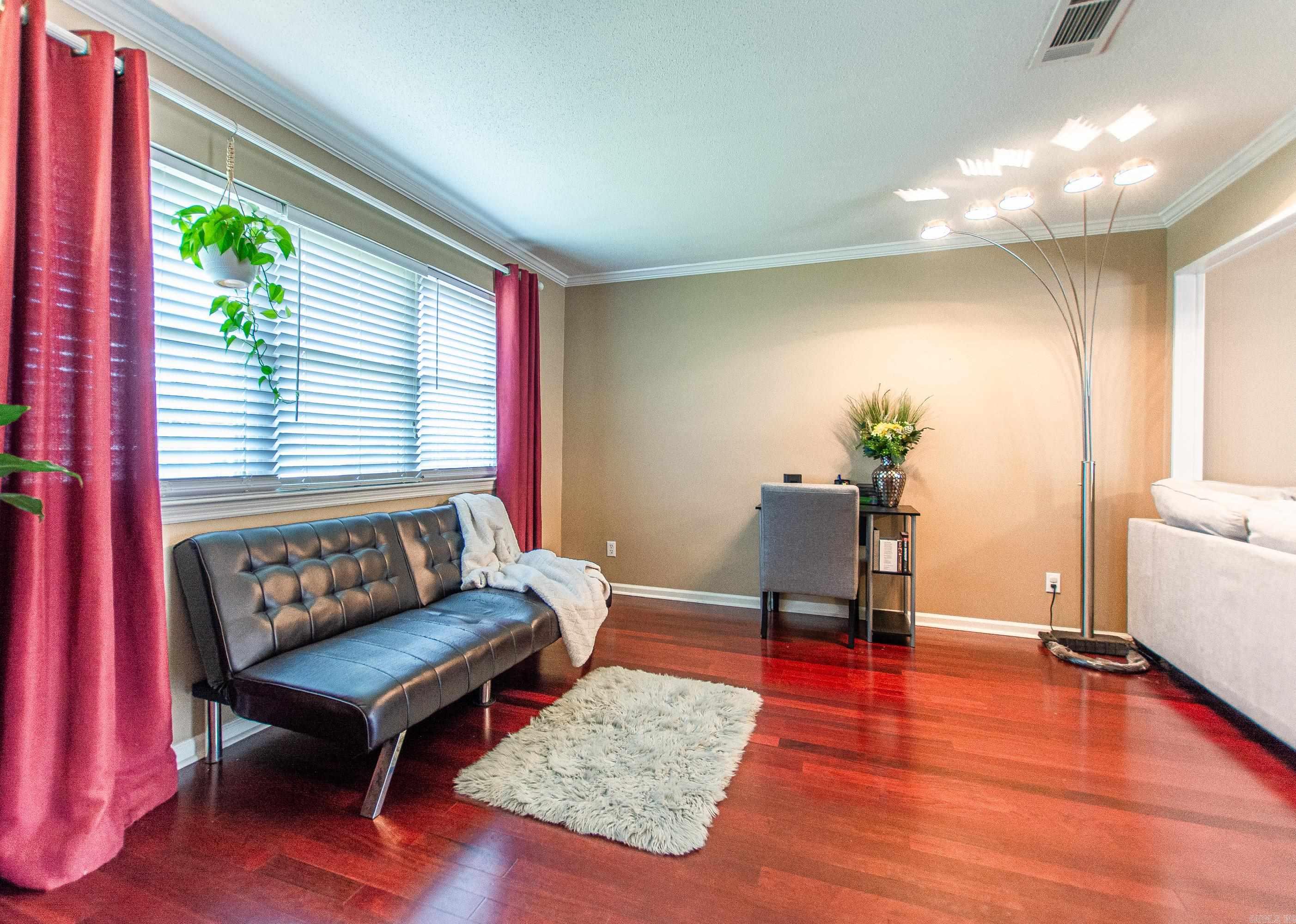 STONEWALL - Residential