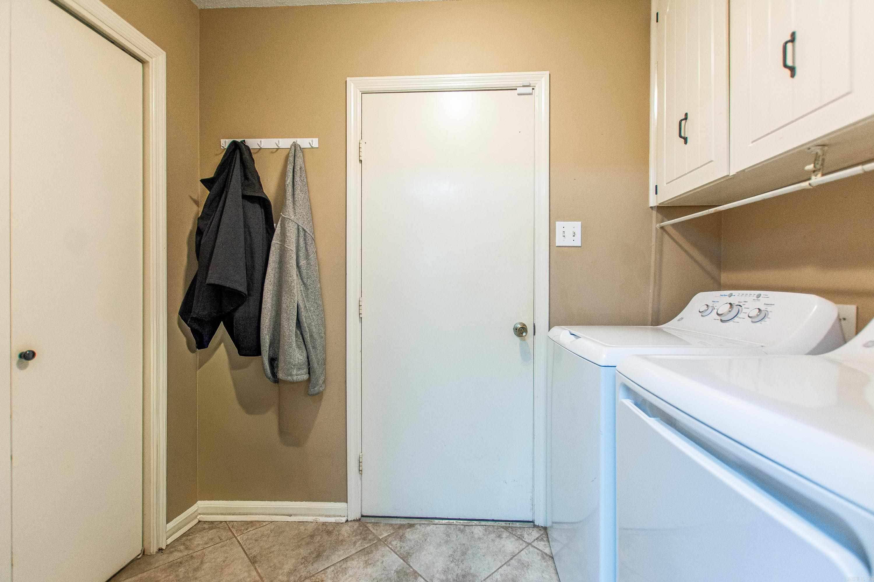 STONEWALL - Residential