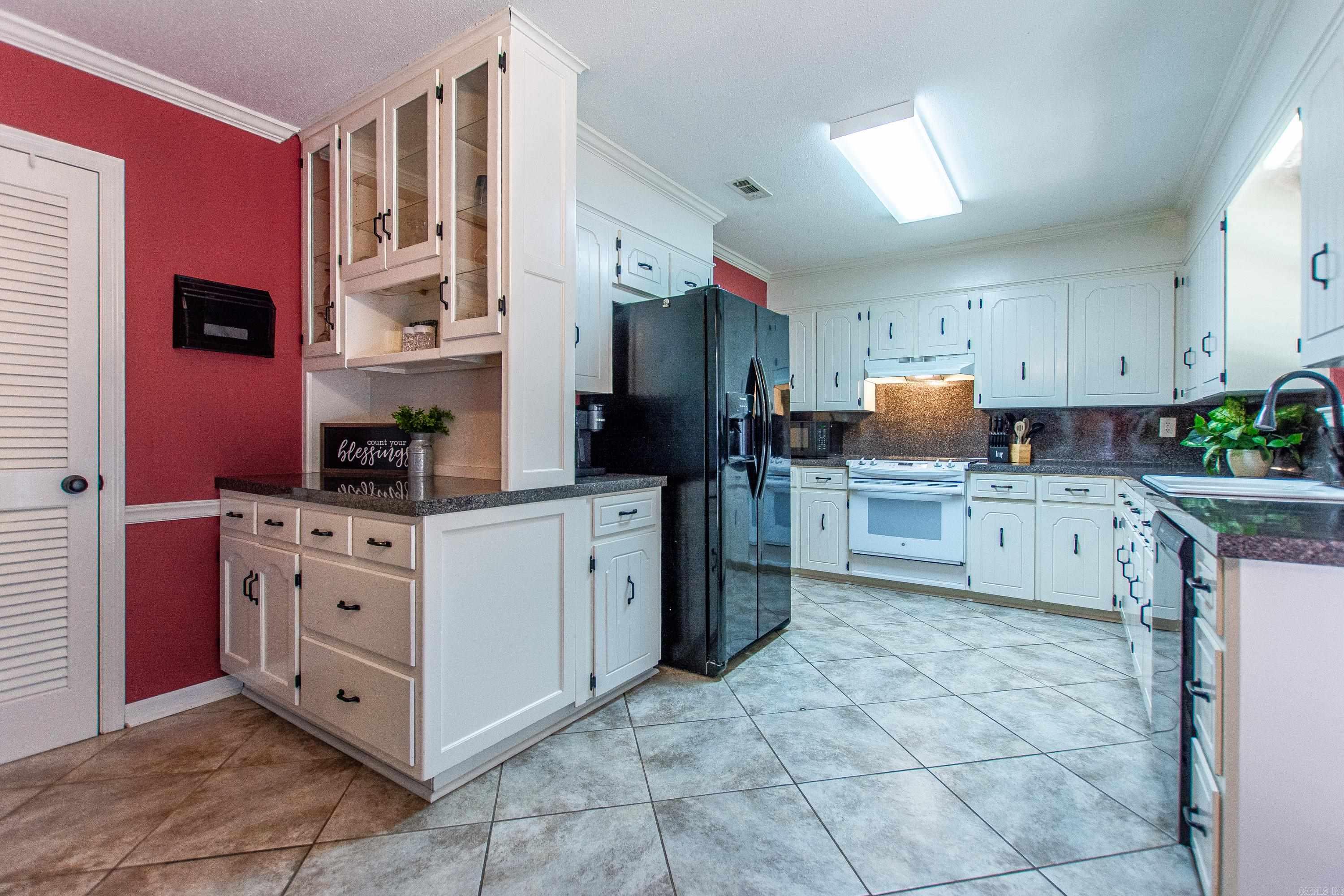 STONEWALL - Residential