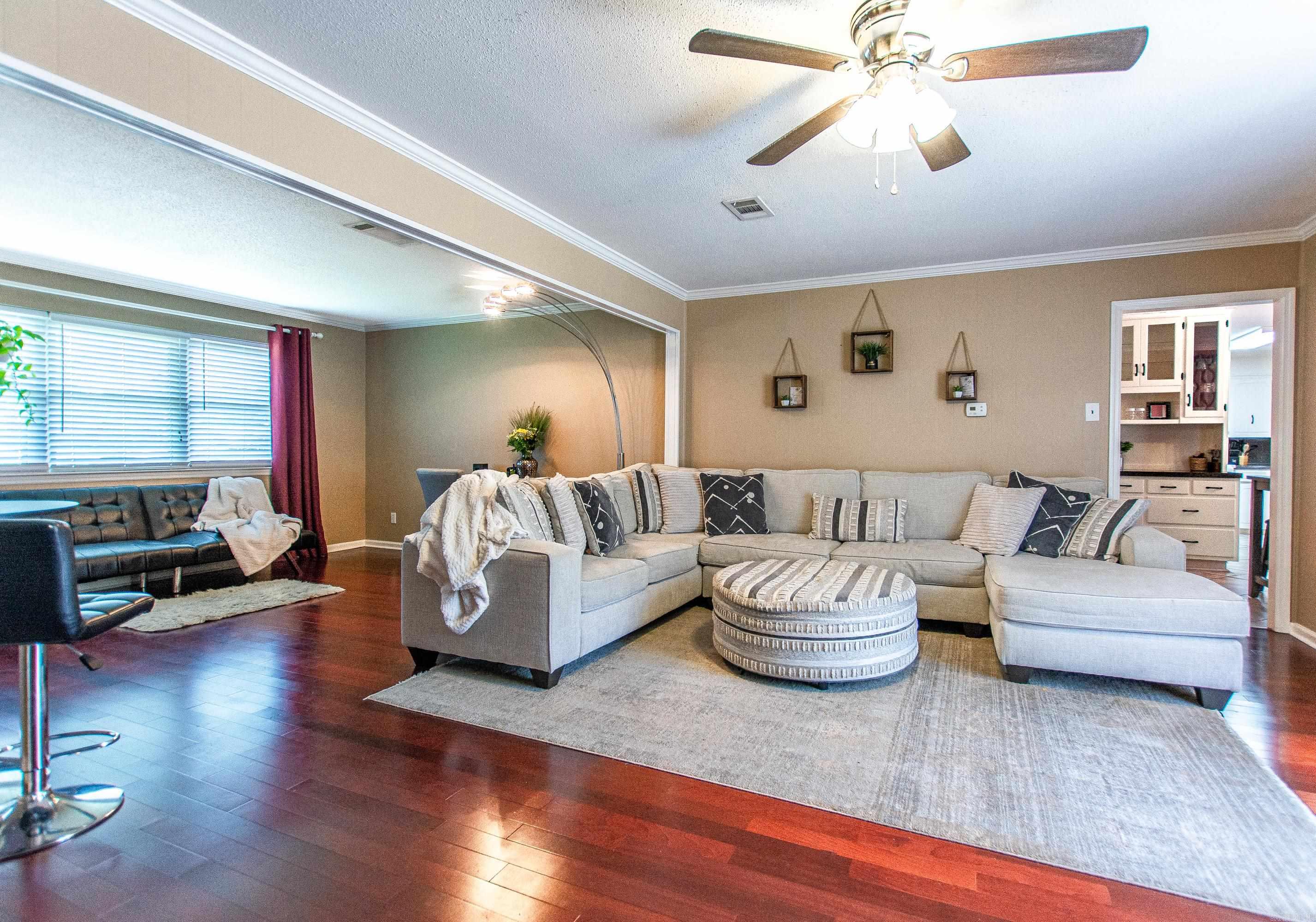 STONEWALL - Residential