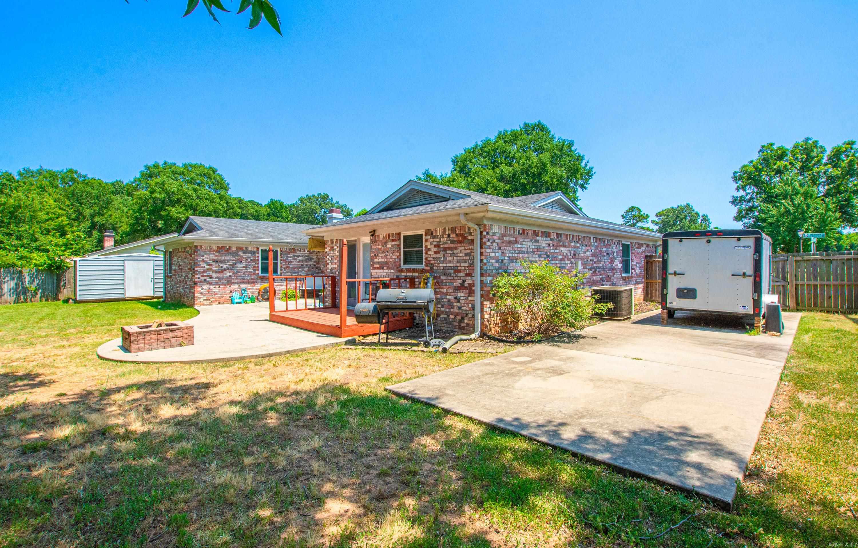 STONEWALL - Residential
