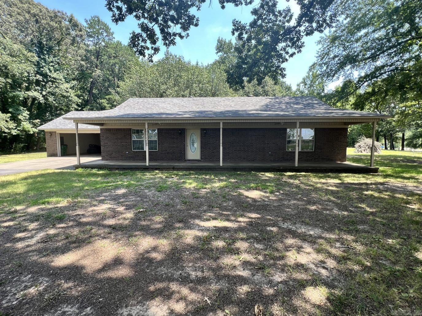PROPERTY STARTS ON CORNER OF DURHAM AND JOSEPH. INCLUDE OLD WHITE HOUSE  LOTS OF ROAD FRONTAGE  VISIBLE FROM INTERSTATE  LOTS OF POTENTIAL. BUILD YOUR BUSINESS AND LIVE NEXT DOOR. UNLIMITED IN POSSIBILITIES. 2 LARGE BEDROOMS AND 2 1/2 BATHS  OPEN FLOOR PLAN LOTS OF POTENTIAL. BUSINESS AND RESIDENTIAL. ROAD FRONTAGE TO BUILD RESIDENTIAL OR COMMERCIAL. NO PROPERTY DISCLOSURE AVAILABLE AS SELLERS HAVENT LIVED THERE.  CORNER WHITE HOUSE IS #2 JOSEPH AND BRICK HOUSE IS #6 JOSEPH