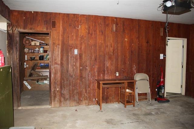 Parkers Woodland Hills - Residential