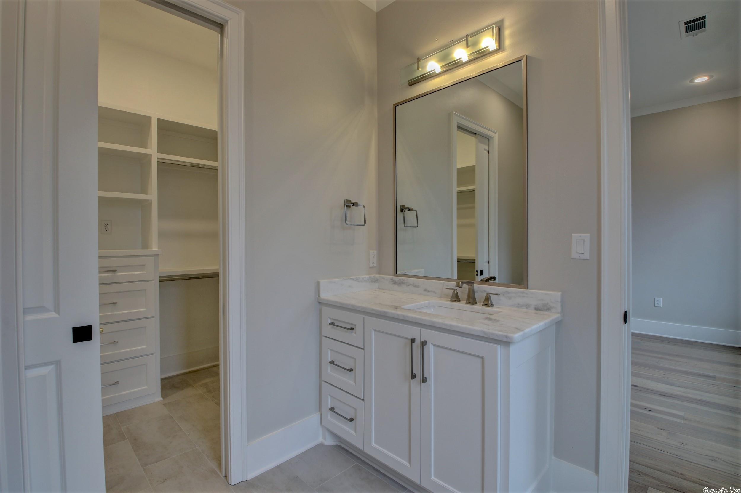 WOODLANDS EDGE - Residential