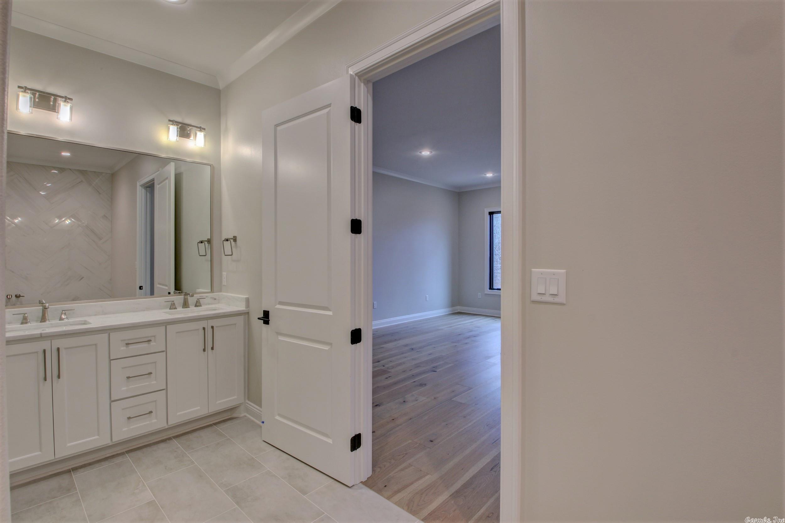 WOODLANDS EDGE - Residential