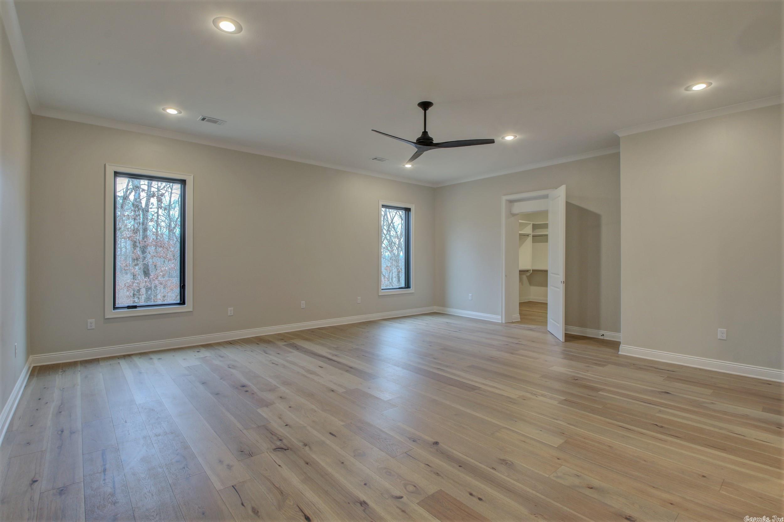 WOODLANDS EDGE - Residential