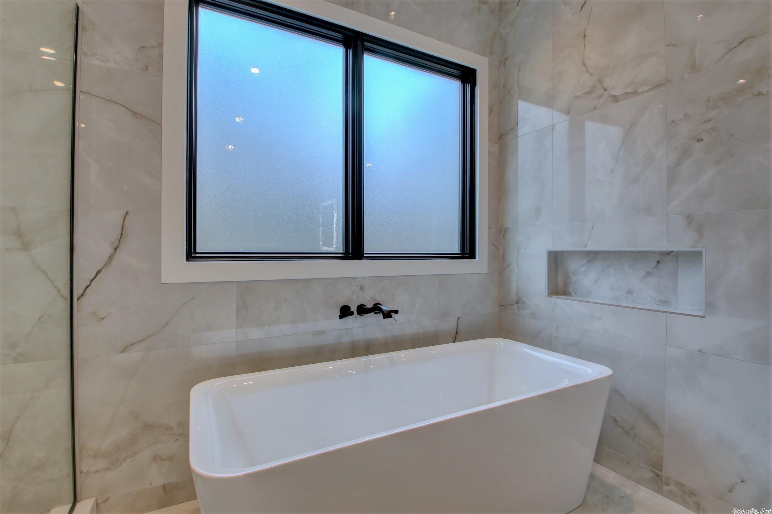 WOODLANDS EDGE - Residential
