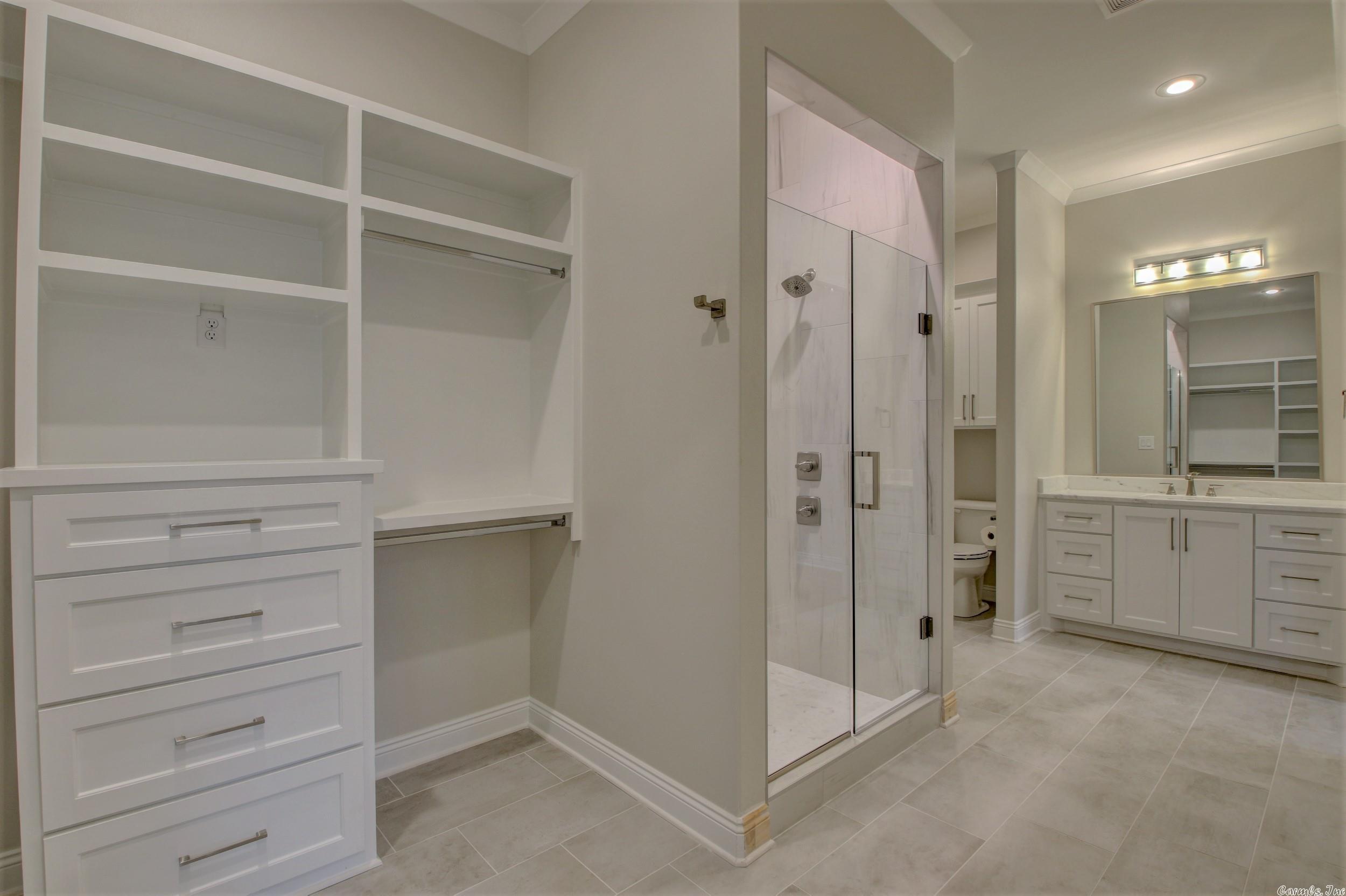 WOODLANDS EDGE - Residential