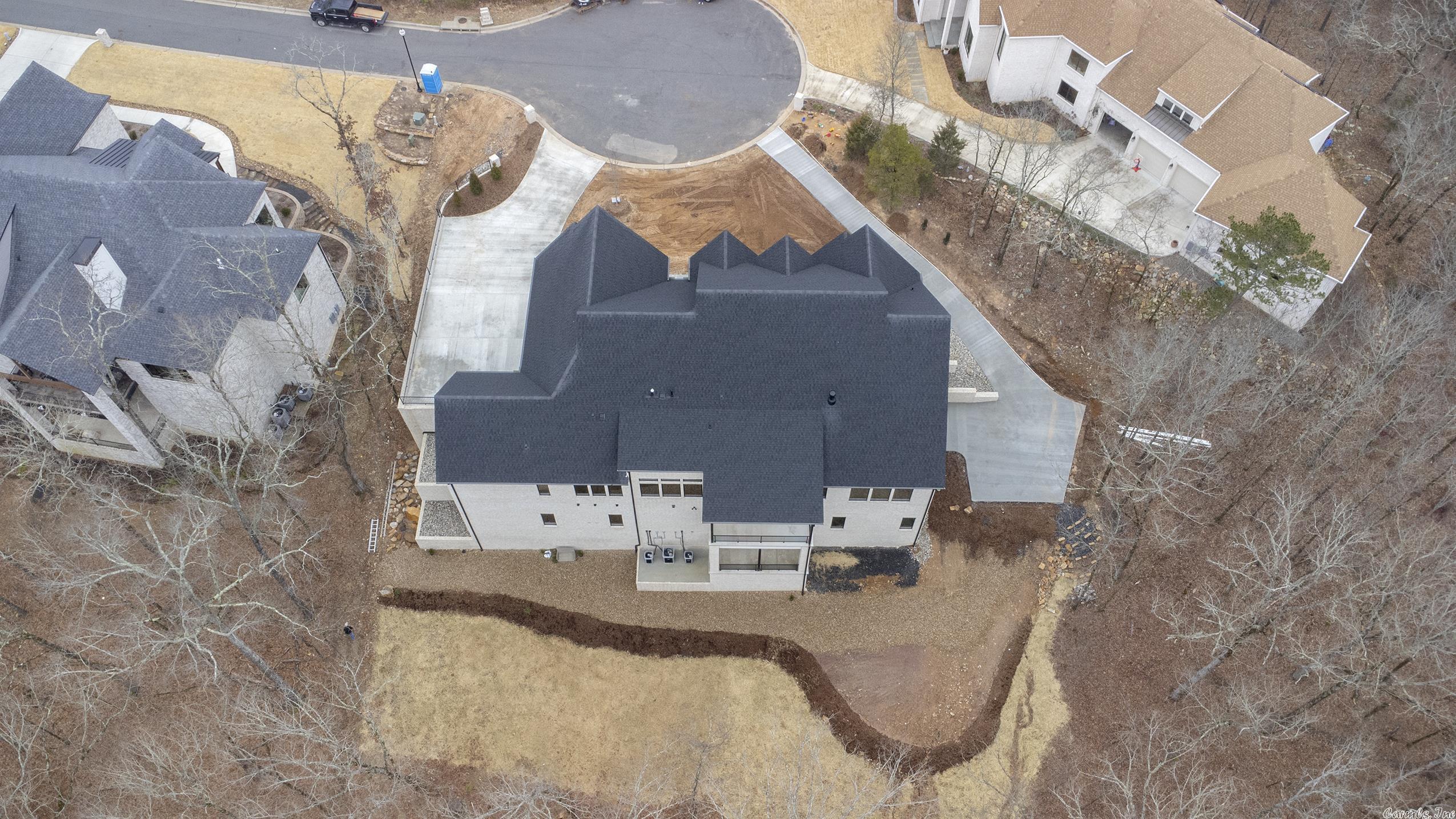 WOODLANDS EDGE - Residential