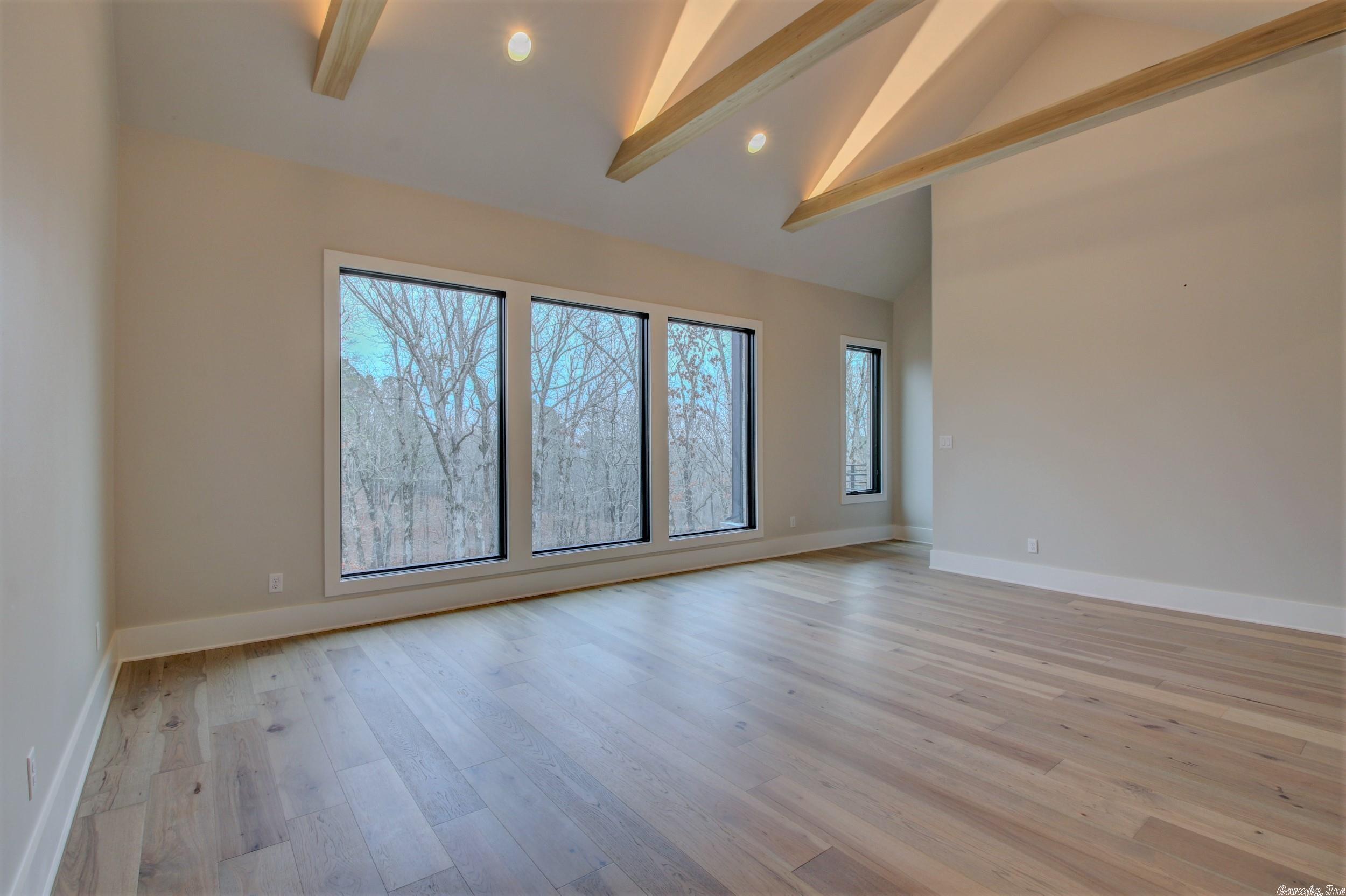 WOODLANDS EDGE - Residential