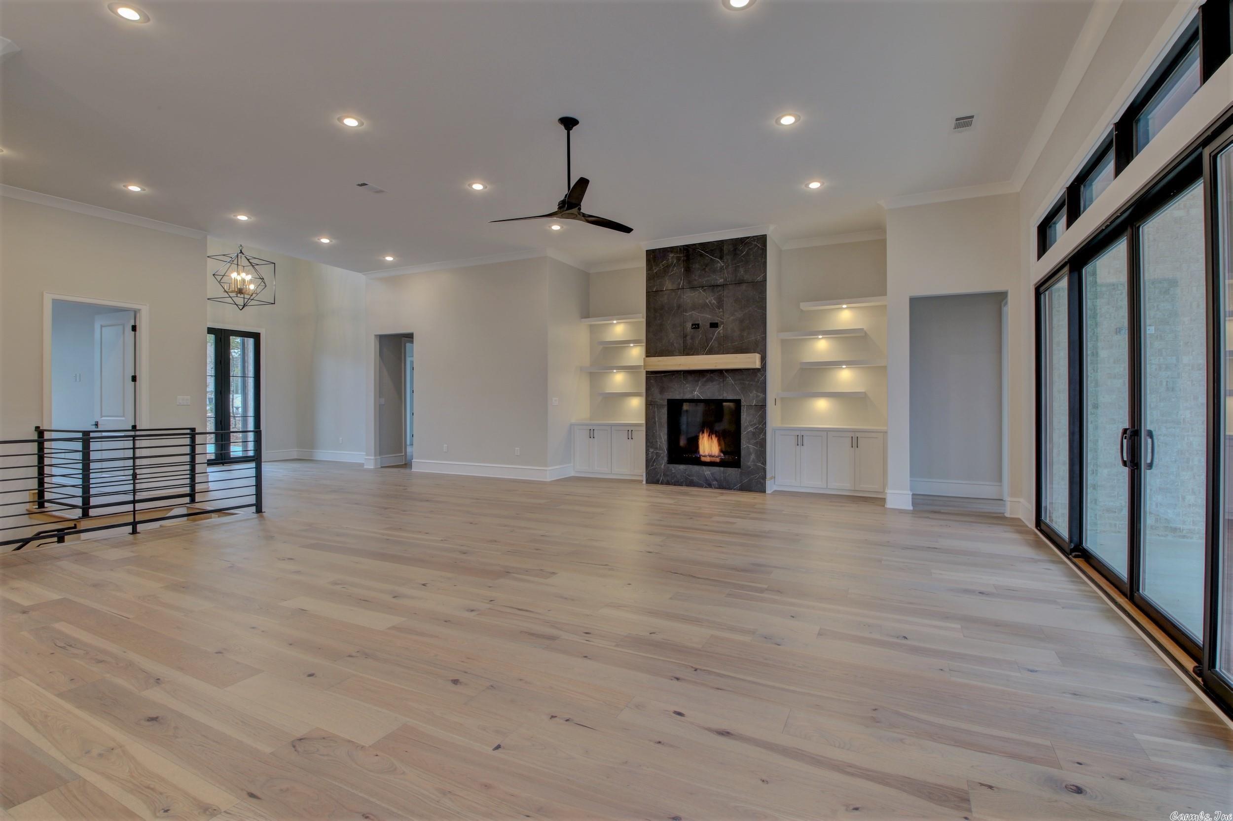 WOODLANDS EDGE - Residential