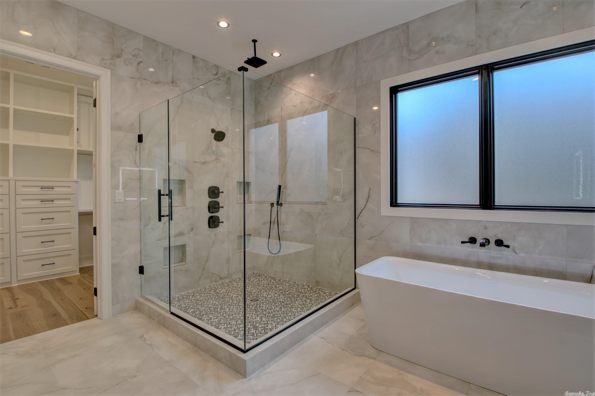 WOODLANDS EDGE - Residential