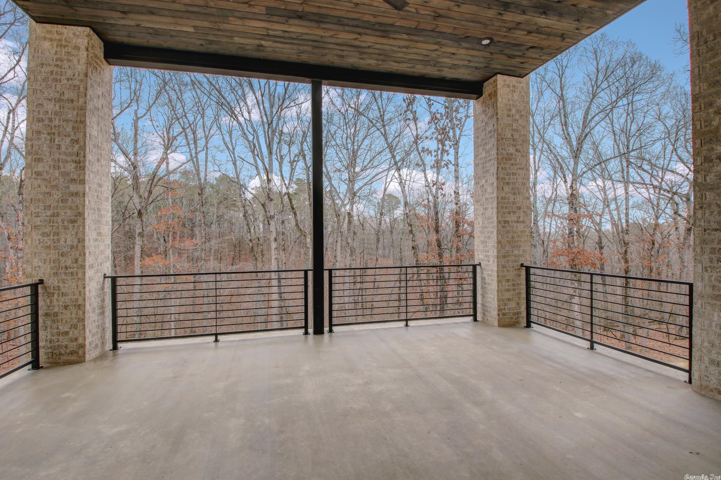 WOODLANDS EDGE - Residential