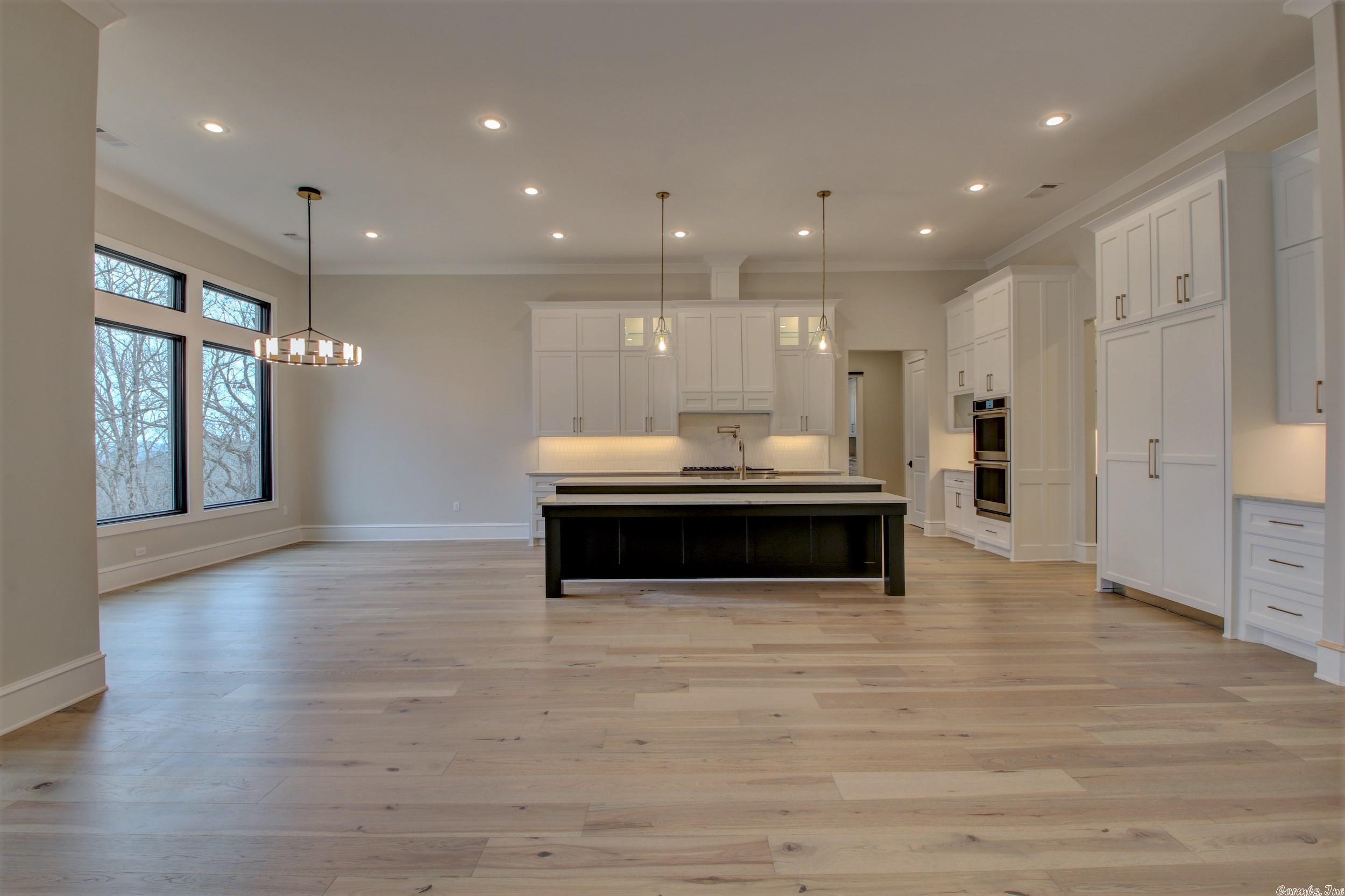 WOODLANDS EDGE - Residential
