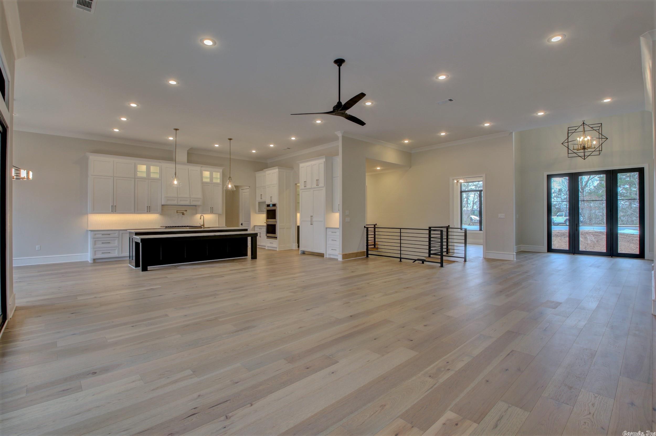 WOODLANDS EDGE - Residential