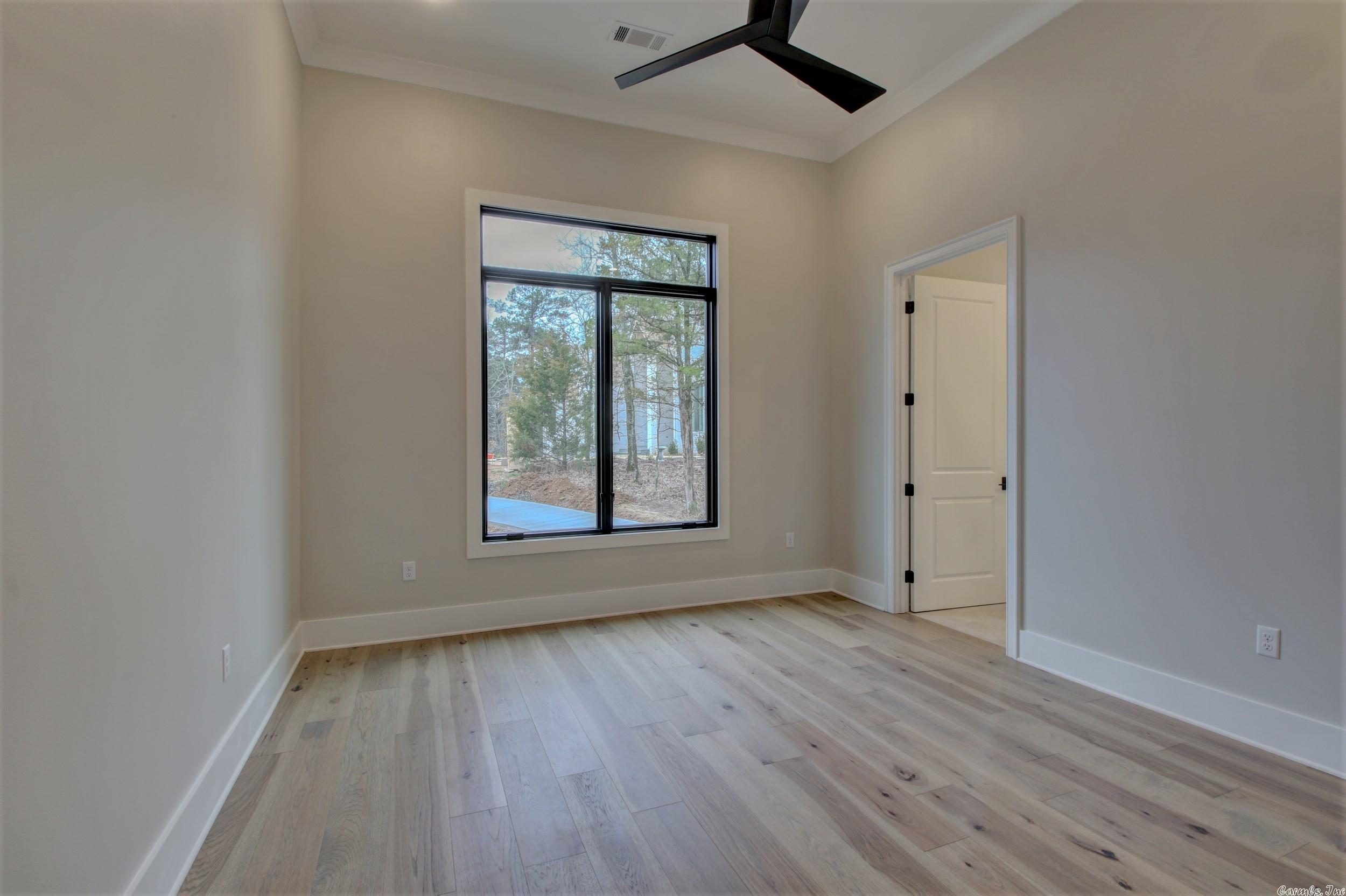 WOODLANDS EDGE - Residential