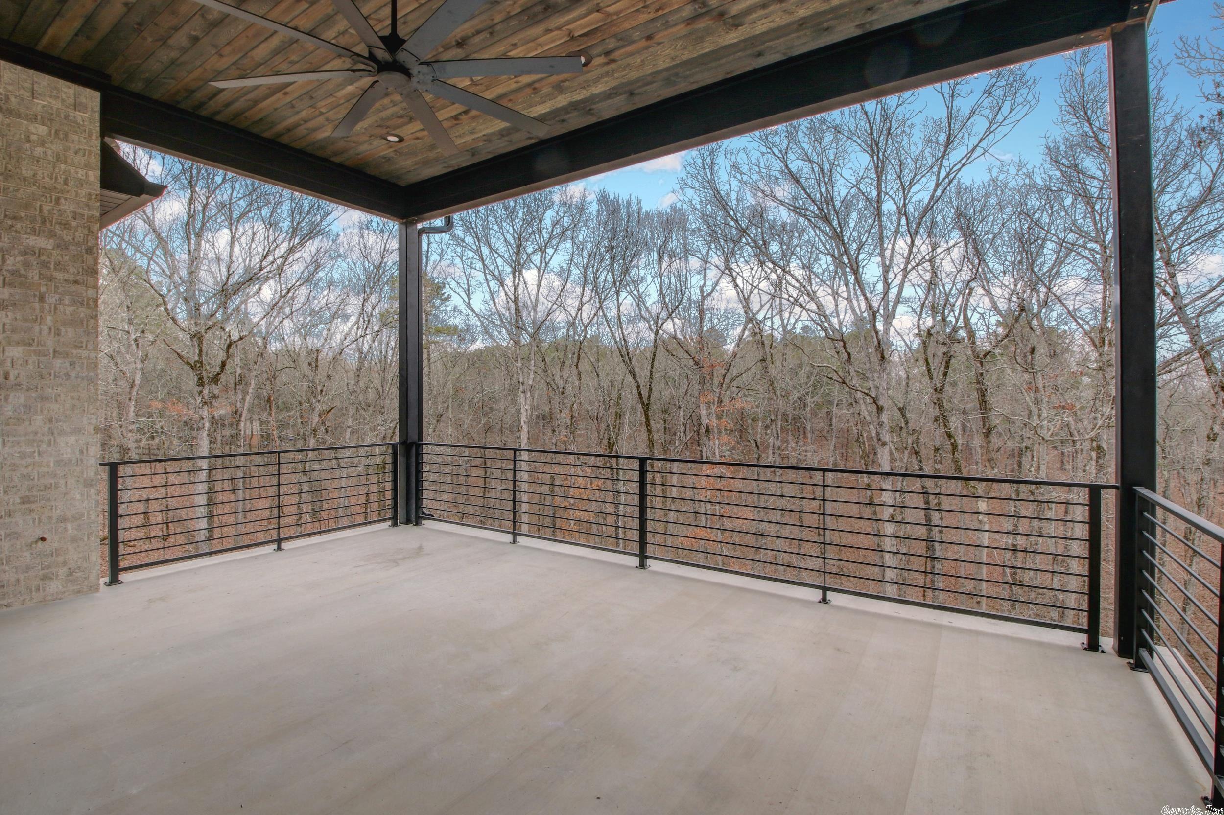 WOODLANDS EDGE - Residential