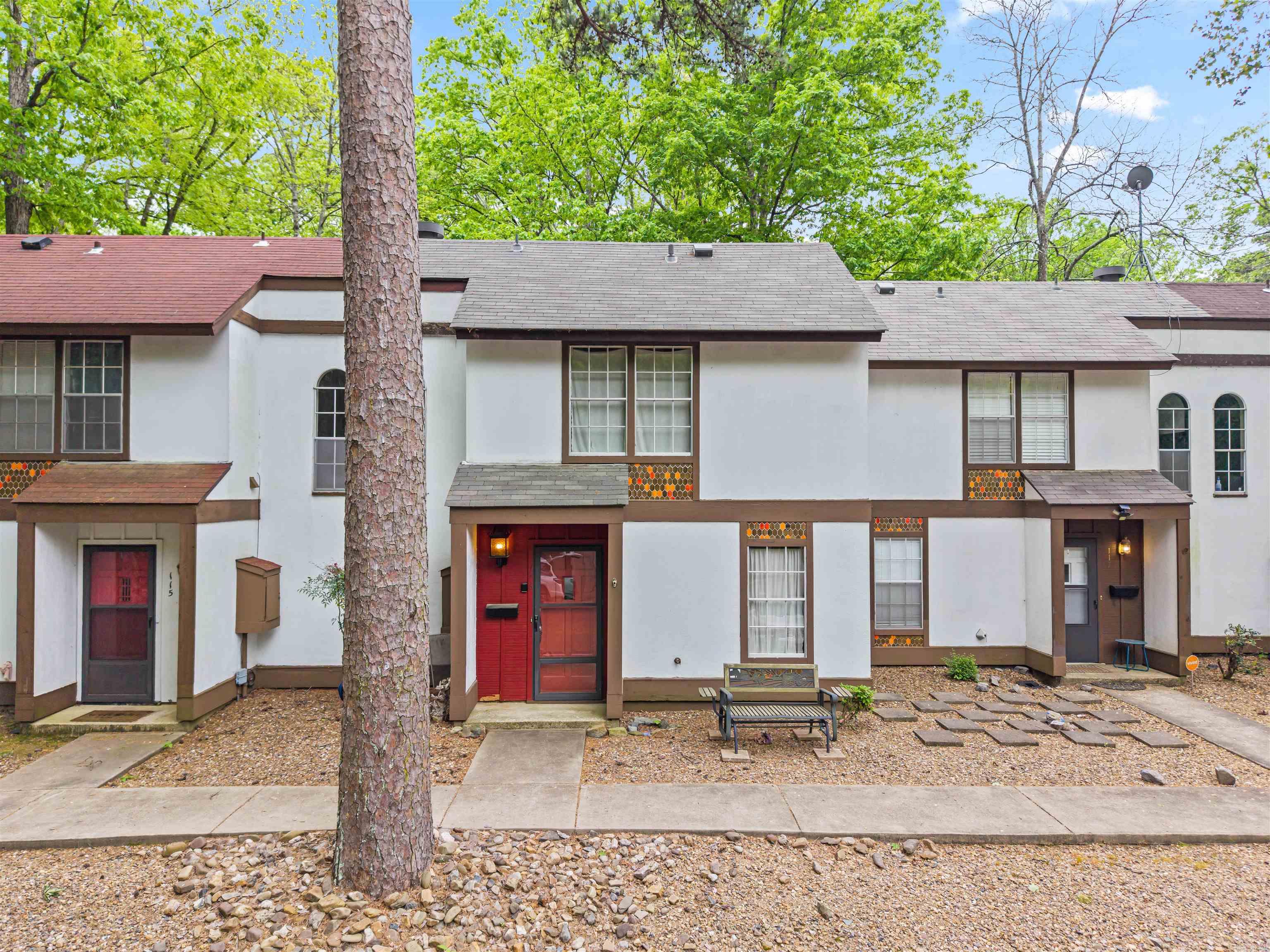 Desoto Courts Townhouse 1 - Residential
