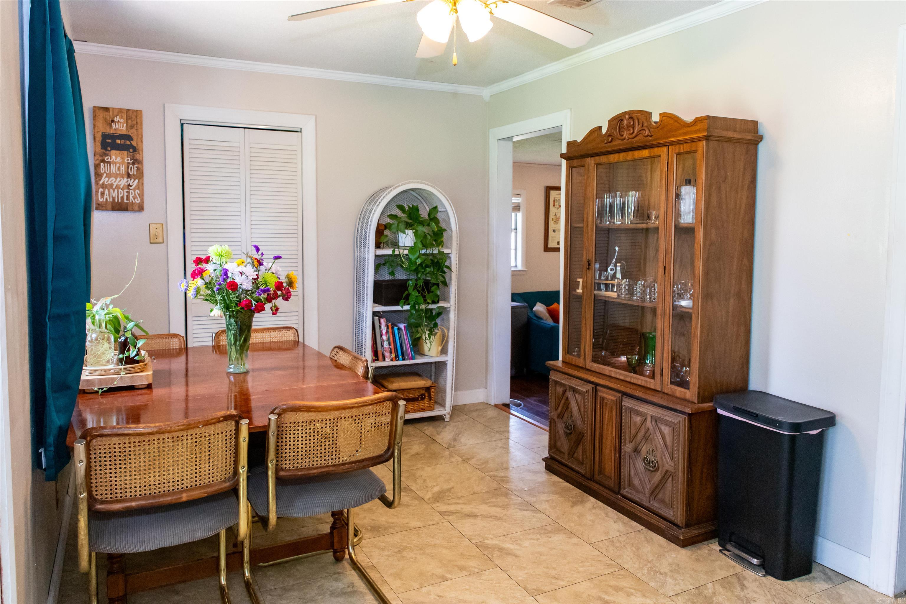 NORTH HILLS MANOR - Residential