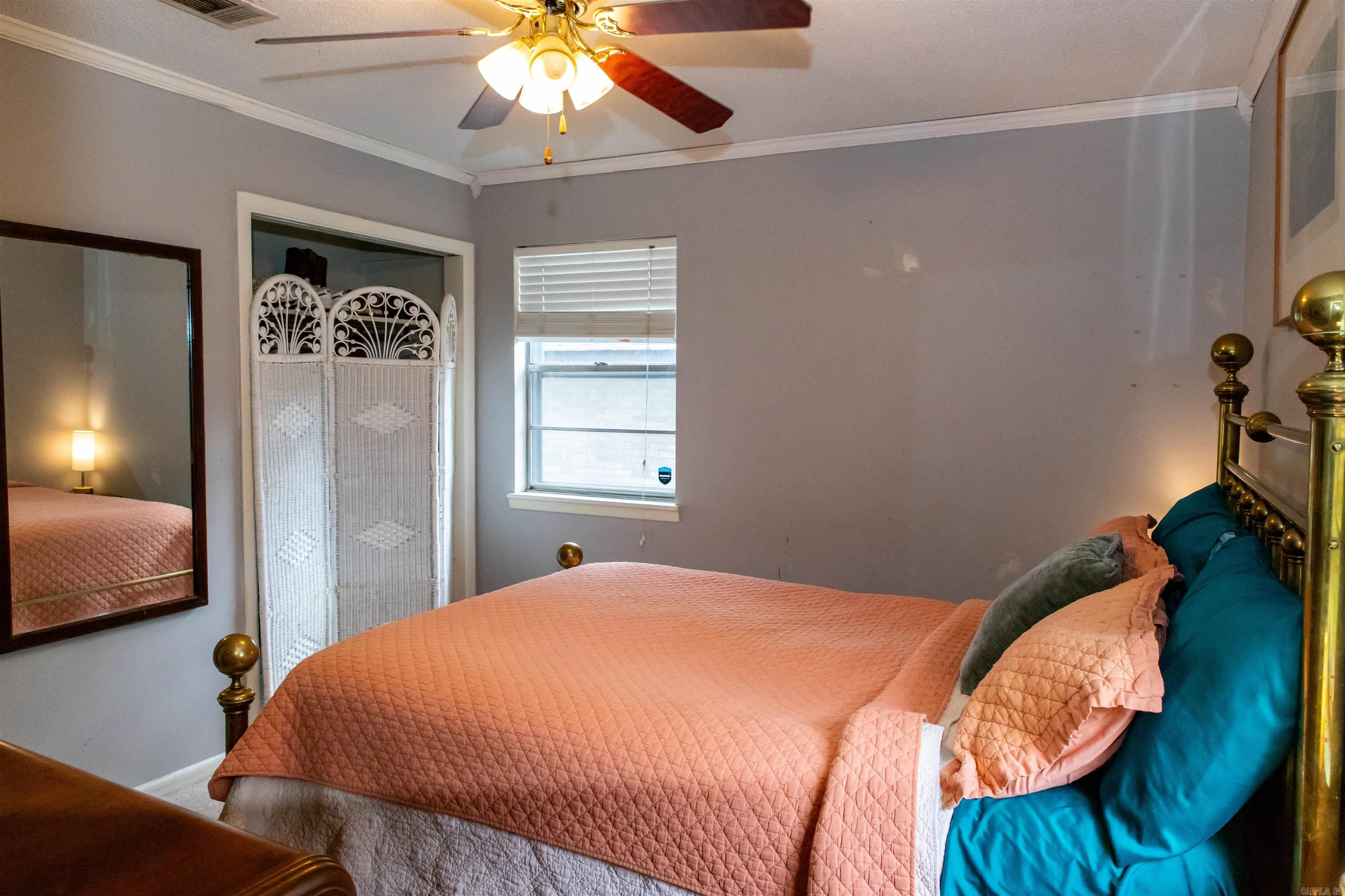 NORTH HILLS MANOR - Residential