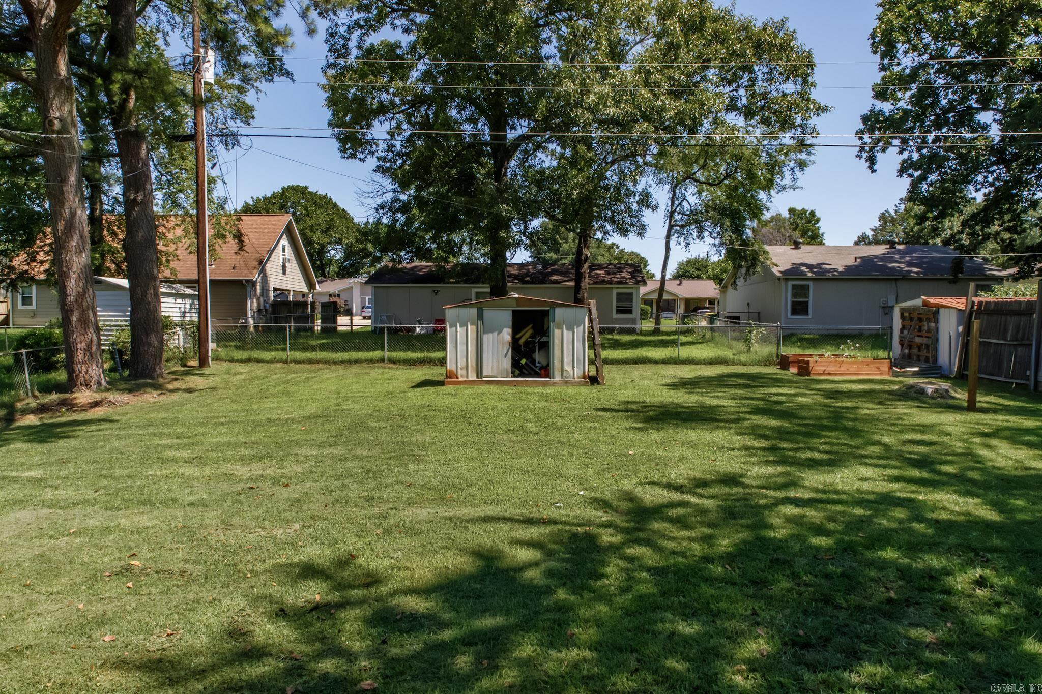 NORTH HILLS MANOR - Residential