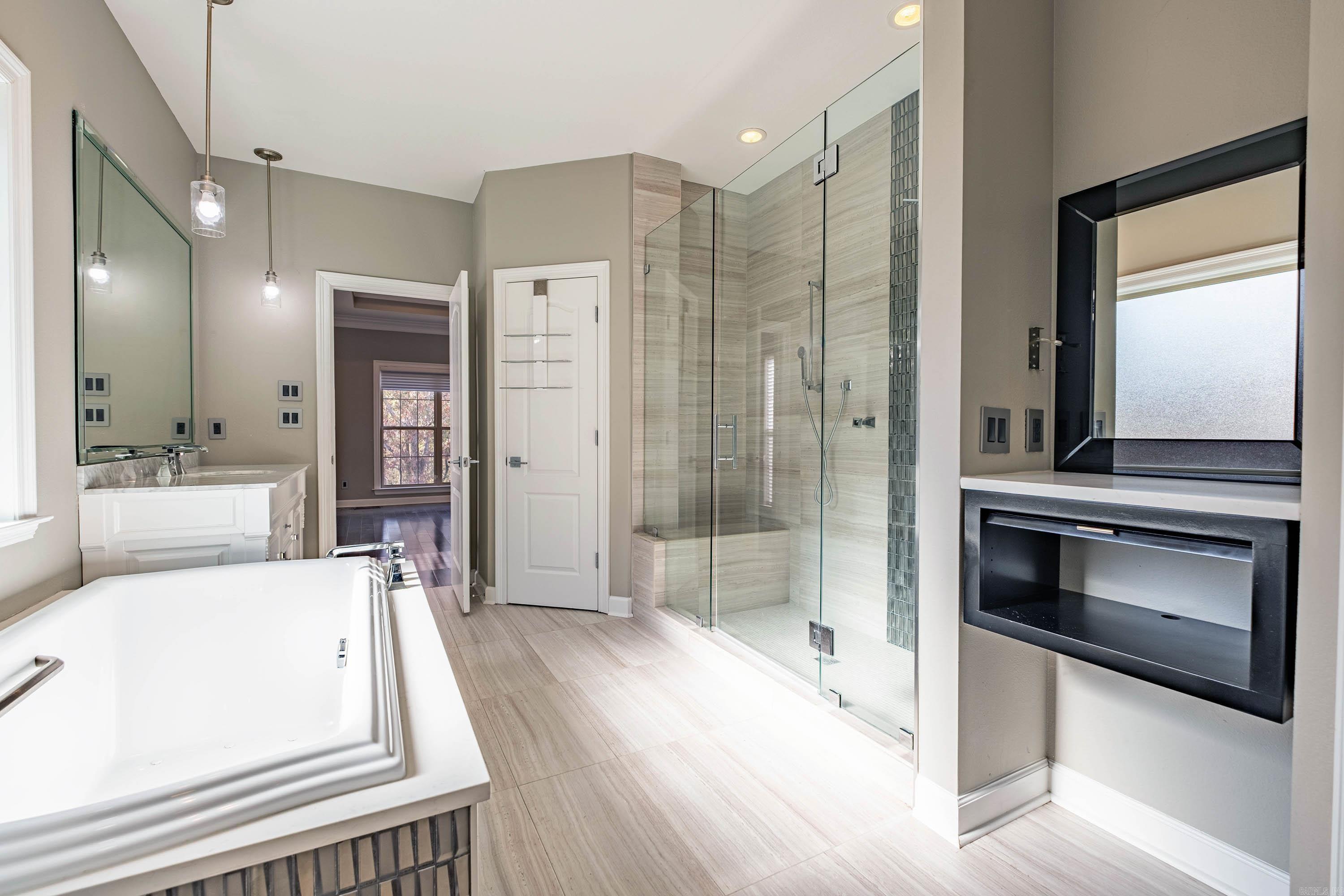 CHENAL VALLEY MARGEUAX - Residential