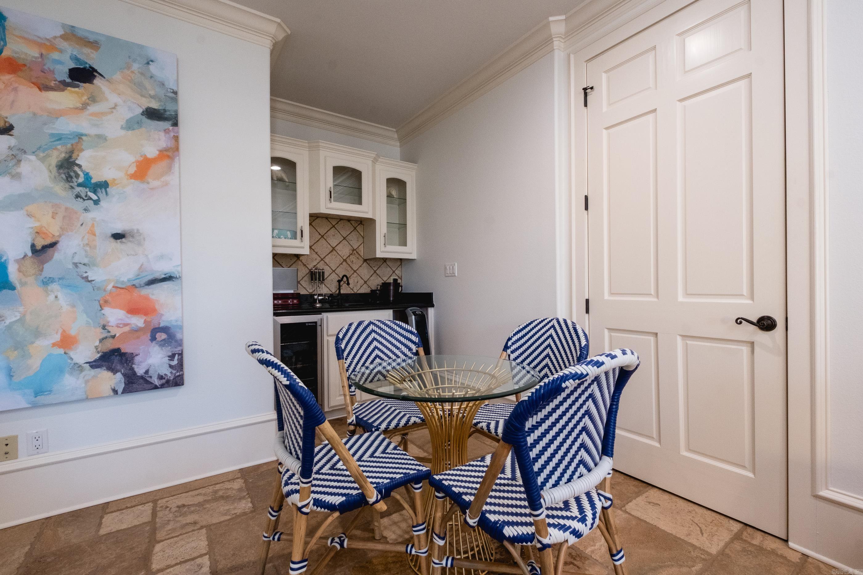 PARADISE LAKE VILLAGE TOWNHOME - Residential