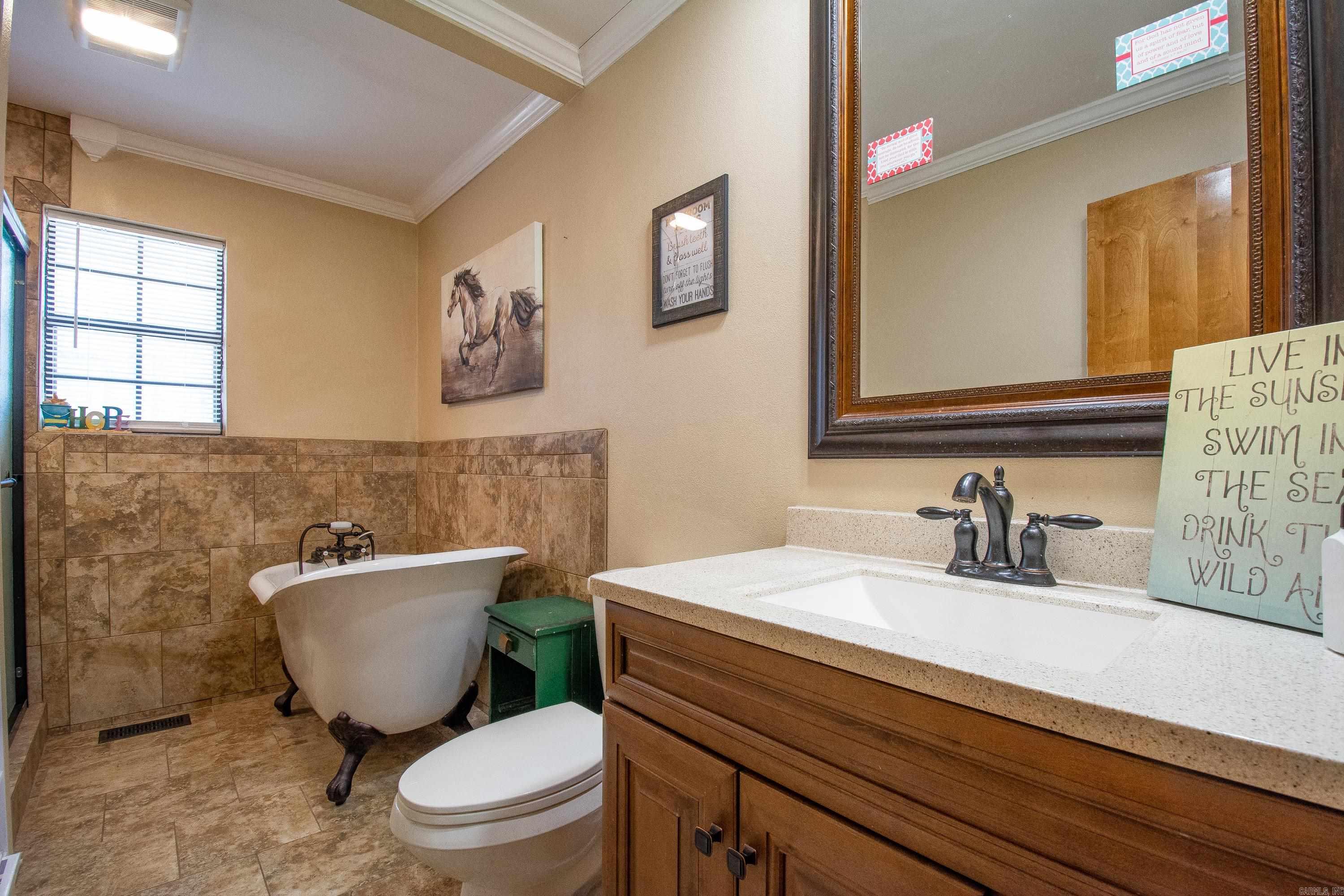 EASTWOOD - Residential