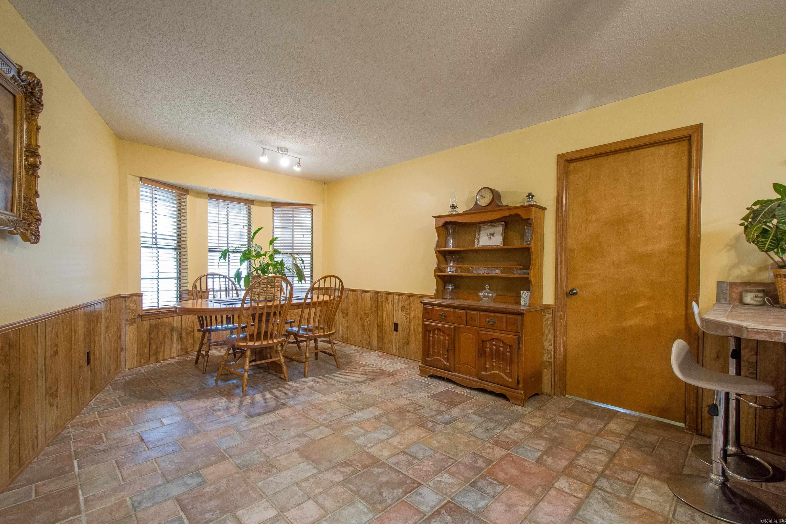 EASTWOOD - Residential