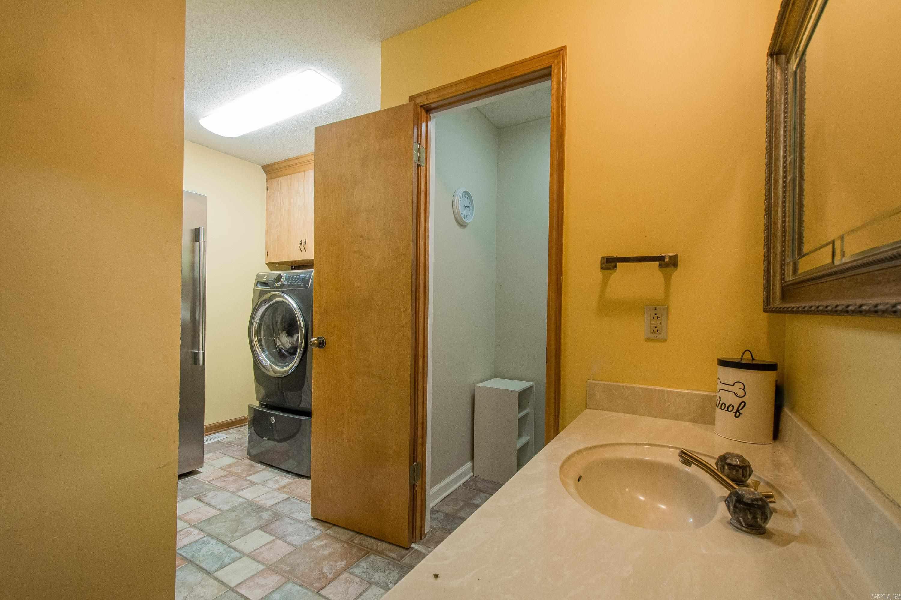 EASTWOOD - Residential