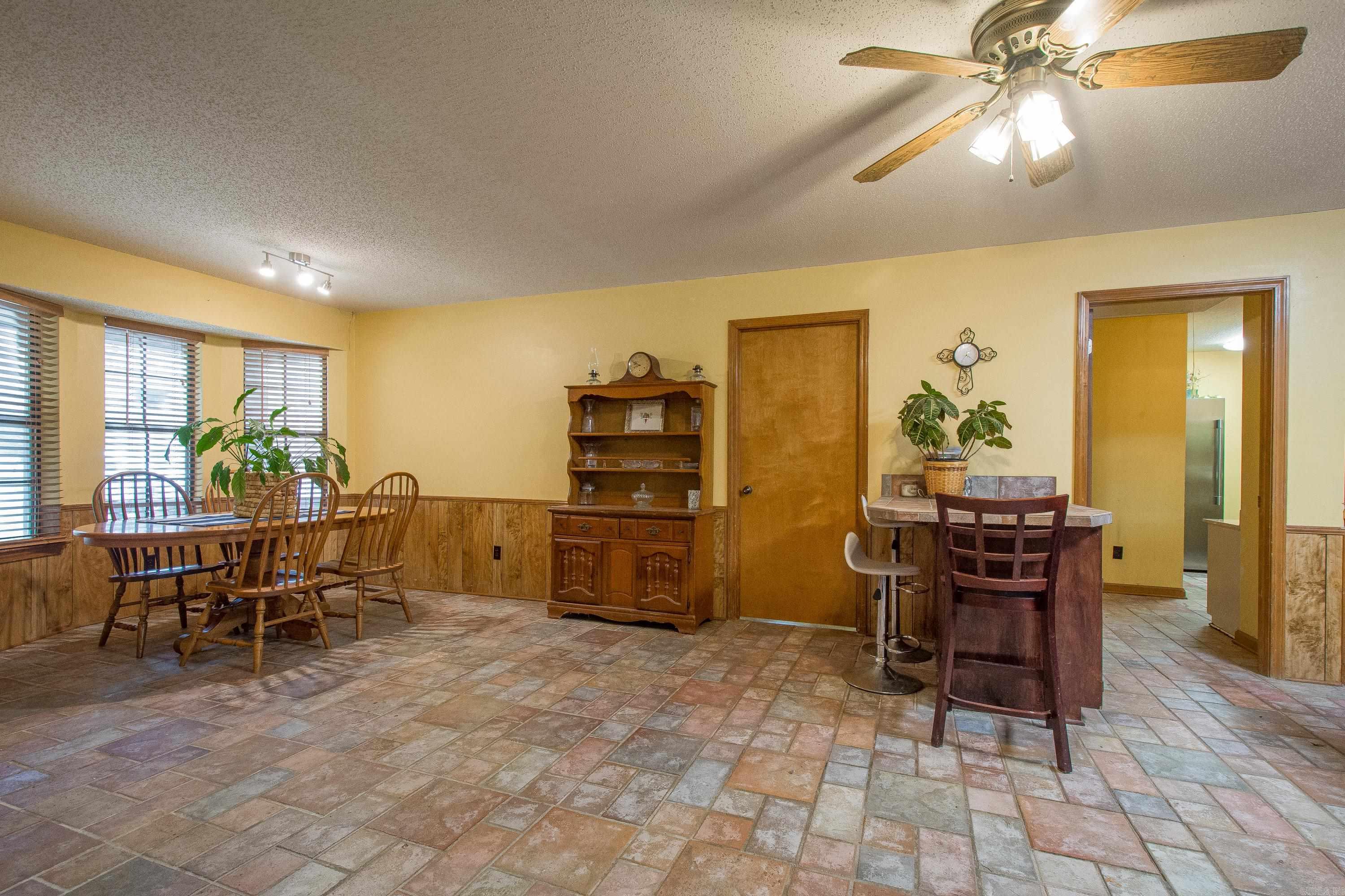 EASTWOOD - Residential