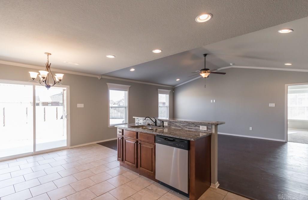 STONEHENGE PLACE - Residential