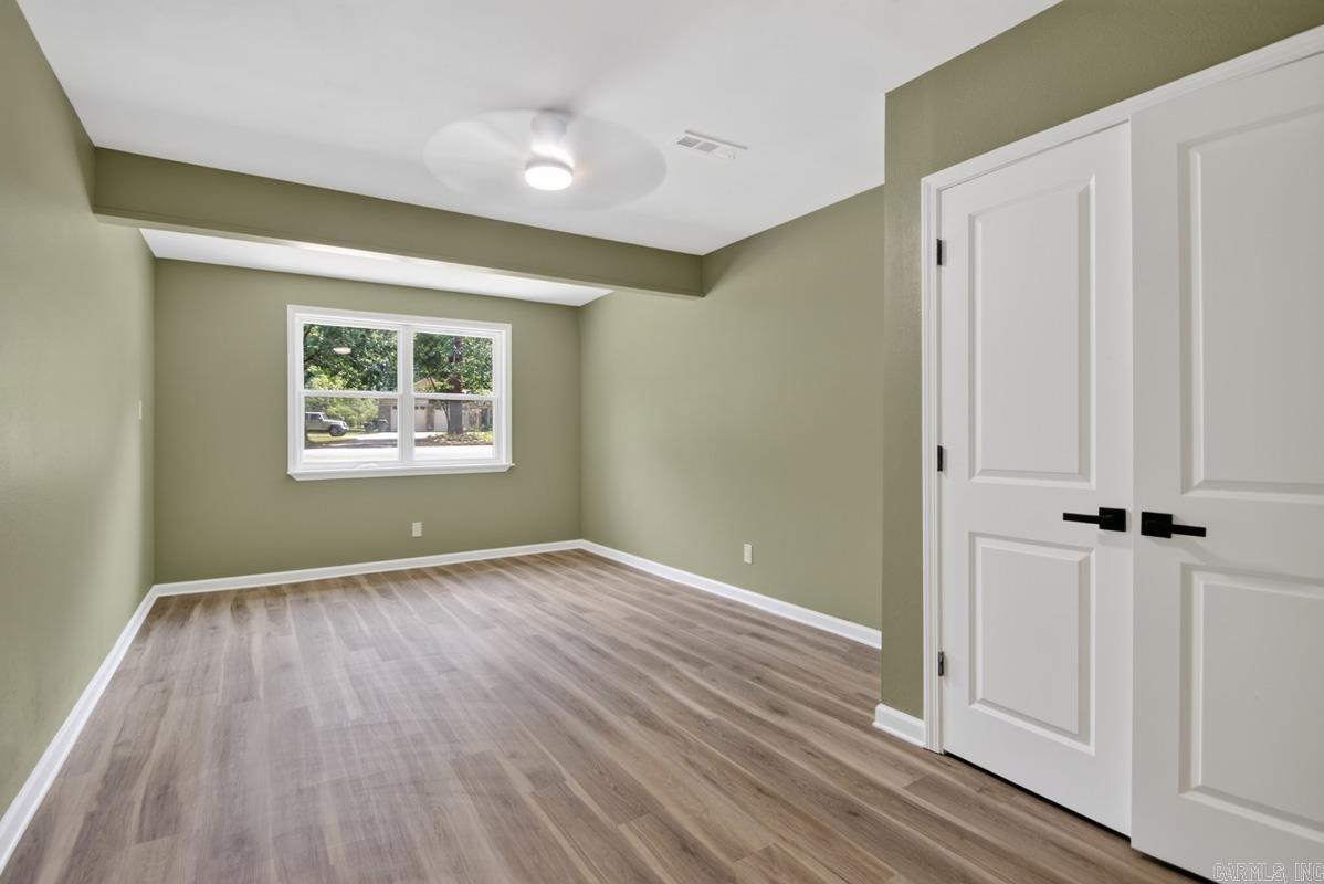 MAYWOOD MANOR - Residential