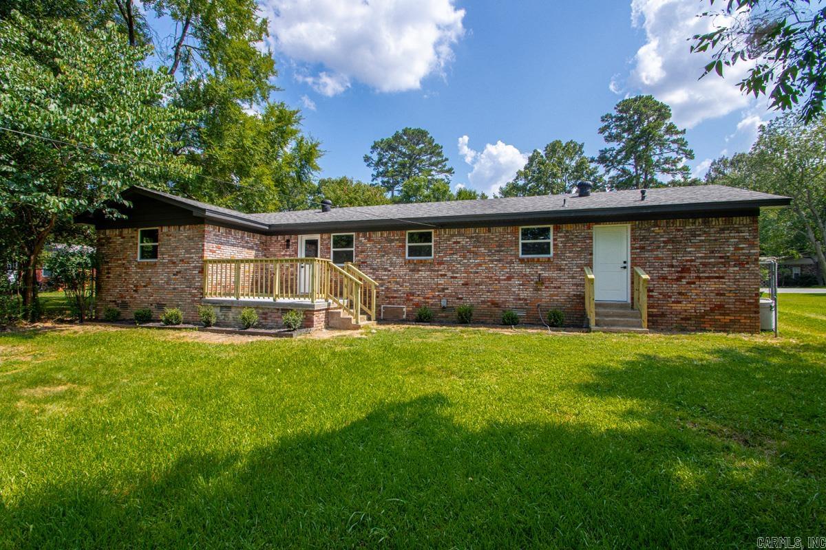 MAYWOOD MANOR - Residential