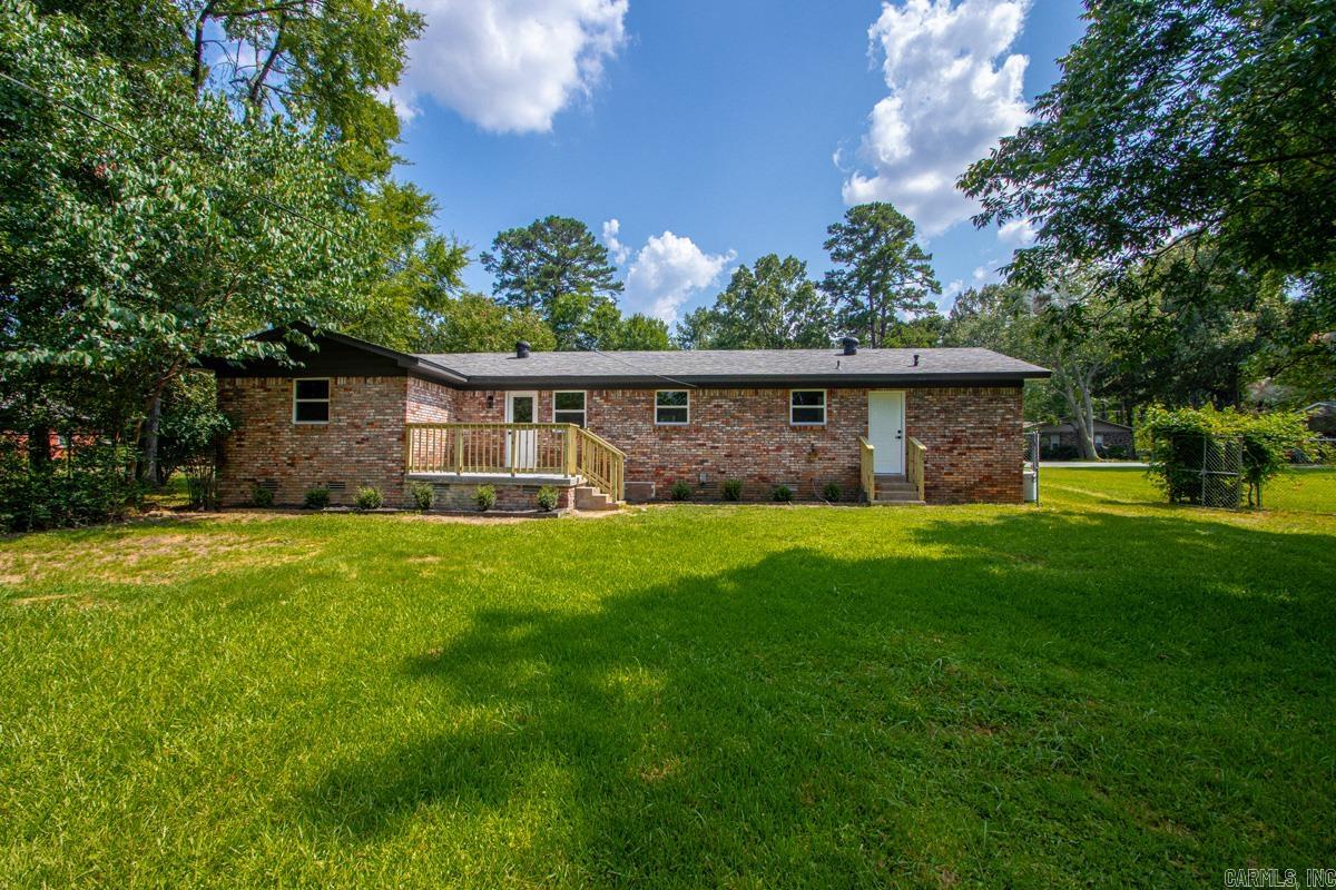 MAYWOOD MANOR - Residential