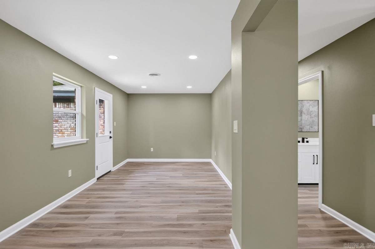MAYWOOD MANOR - Residential