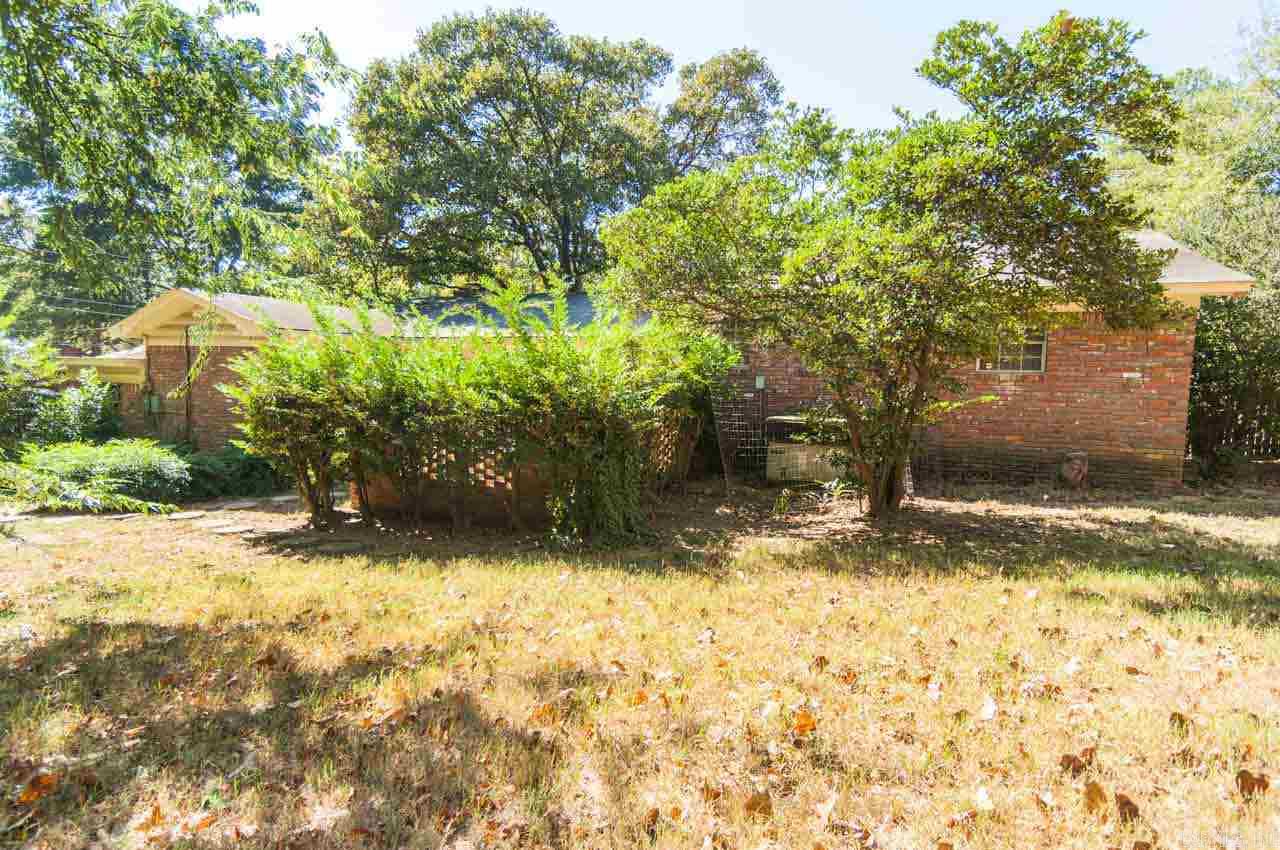 Hall Plaza - Residential